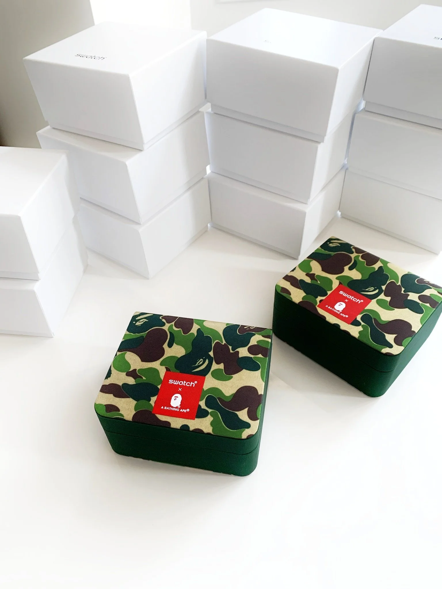 Montre Swatch x Bape