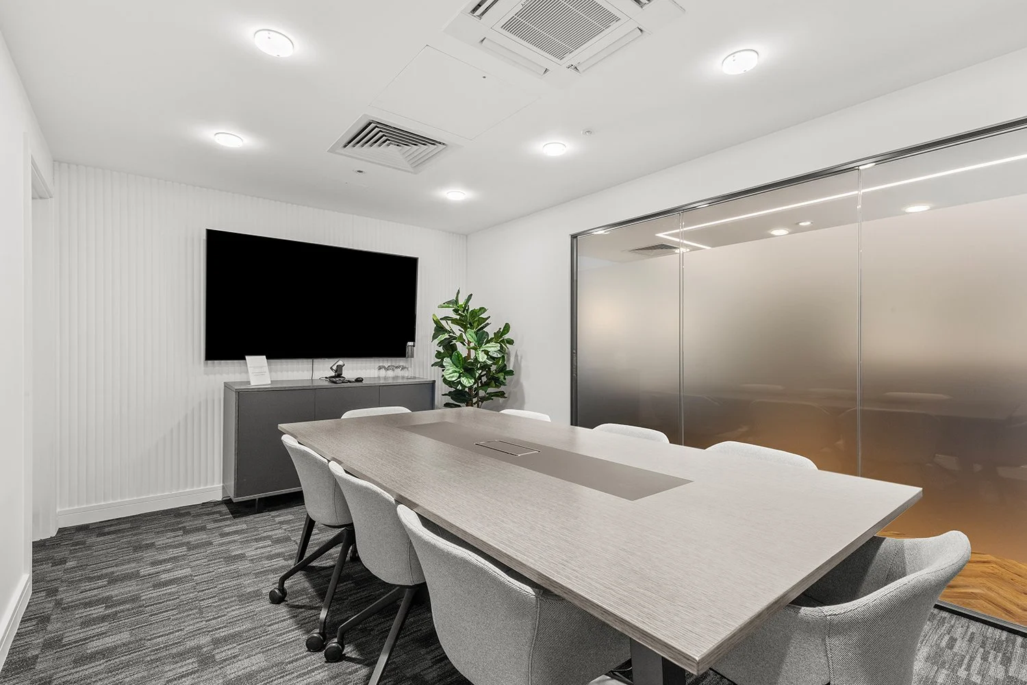 Simmtronic-meeting-room-2.jpg