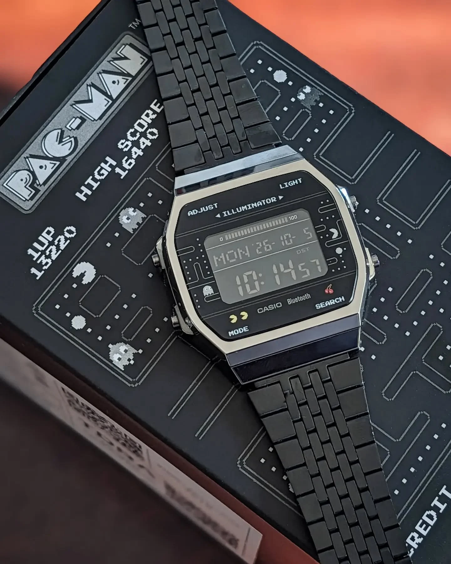 👾 WAKA WAKA!

Die CASIO x PAC-MAN ABL-100WEPC-1B bringt echtes Arcade-Feeling ans Handgelenk &ndash; mit ikonischen PAC-MAN-Details und moderner CASIO-Technik. Ein bisschen Spielhalle. Ein bisschen Smartwatch. Ganz viel PAC-MAN.

Aktuell bei mir im 