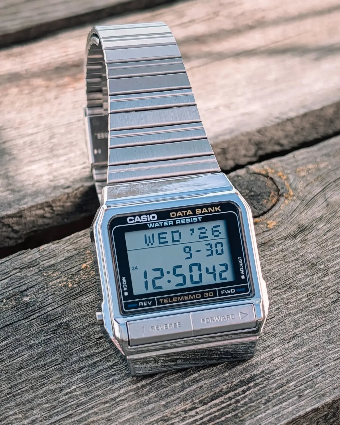 Ein Gru&szlig; aus den 80ern: Vintage Casio Data Bank DB-310 Module 871. Bevor es Smartwatches gab, gab es Casio.

Jetzt in meinem eBay-Shop &ndash; Link in der Bio.

✨ Gute Dinge haben Geschichten. 

#Casio #CasioVintage #CasioDataBank #80sSty