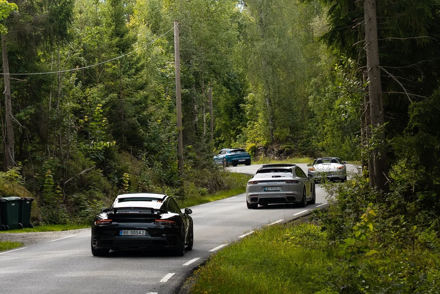 For en start p&aring; en fantastisk dag av @porscheclubnorge og @porschecenteraskerbaerum 
&bull;
&bull;
#porsche #porsche911