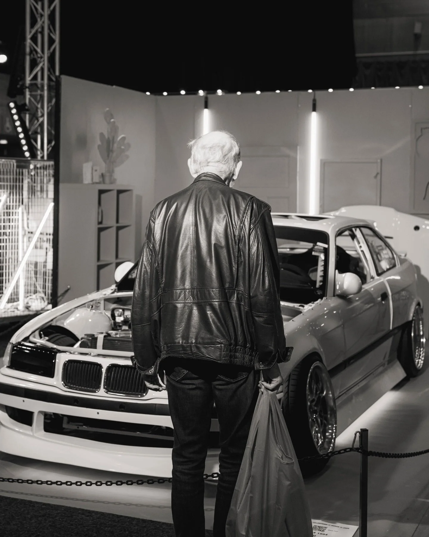 Revisiting some of my favorite shots from @oslomotorshow 
&bull;
&bull;
@oijoij_society 
&bull;
&bull;
#stance #stancelife #drifting