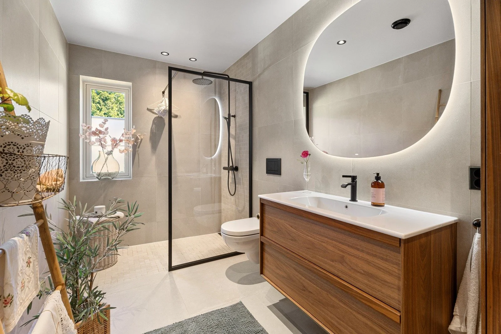 Rødsveien 23 bad.jpg