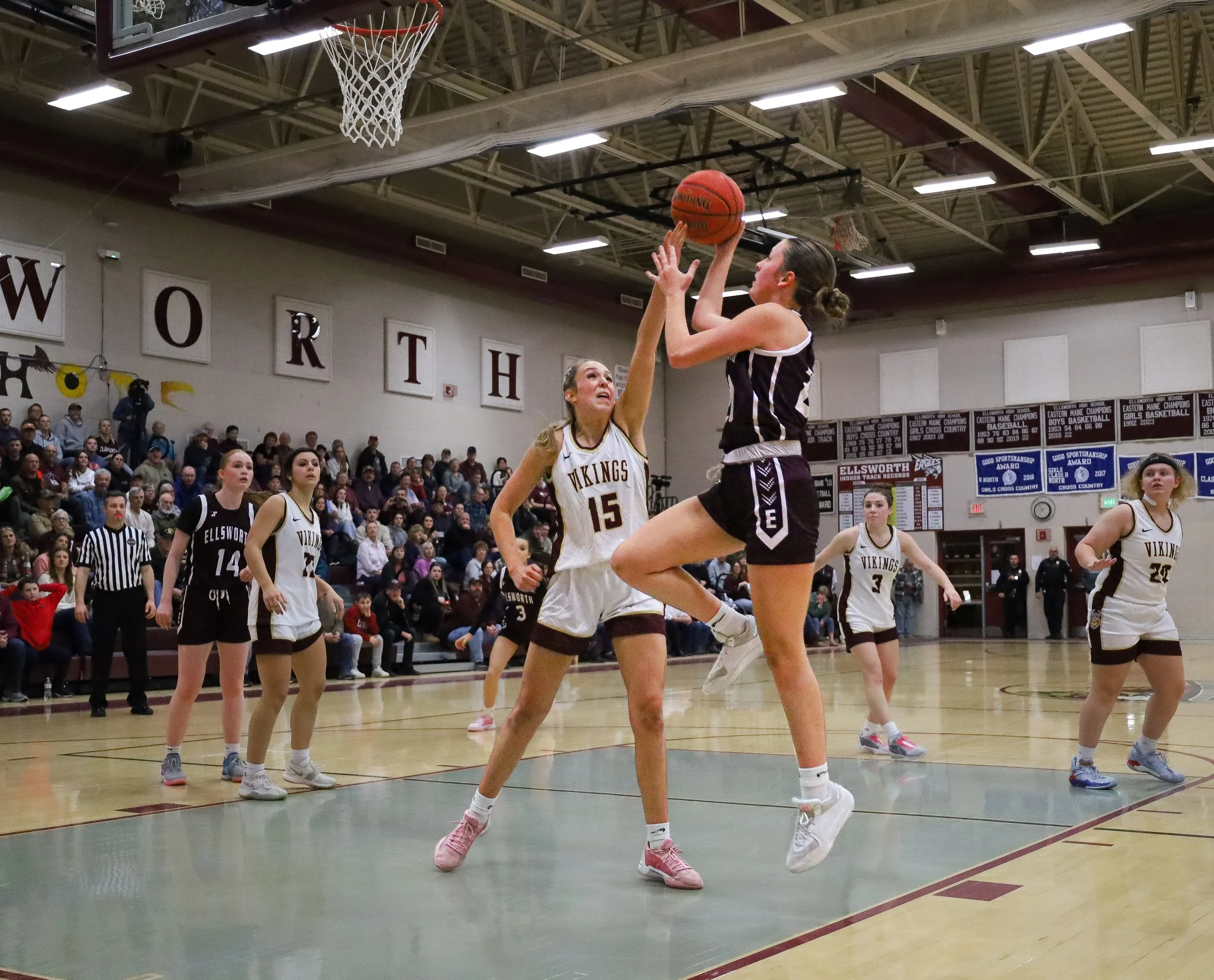 Ellsworth remains undefeated after battling Caribou