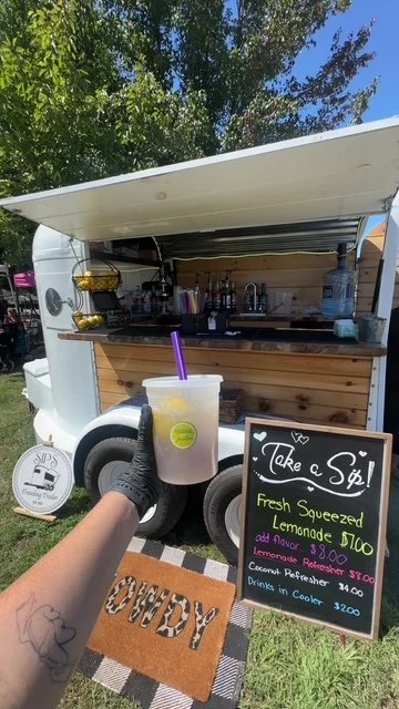 Fresh Squeezed Lemonade
Venue: Hummingbirds Nest VA