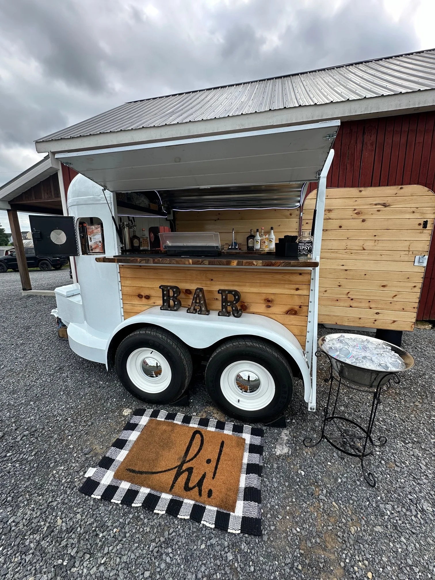 Venue: Crystal View Farm