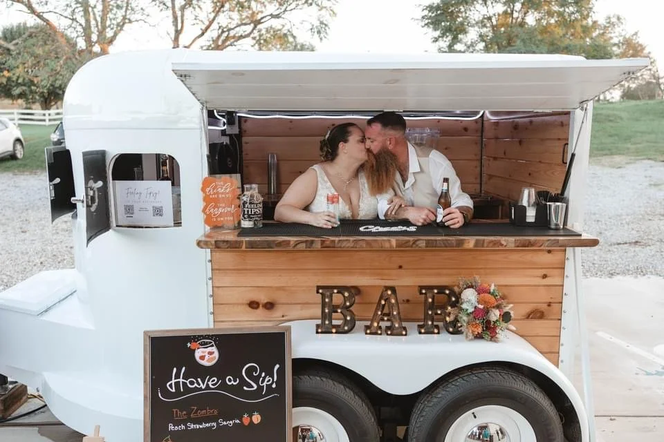 Photo: Unique HavenLee Photo
Venue: The Farm at Stillwater Spring