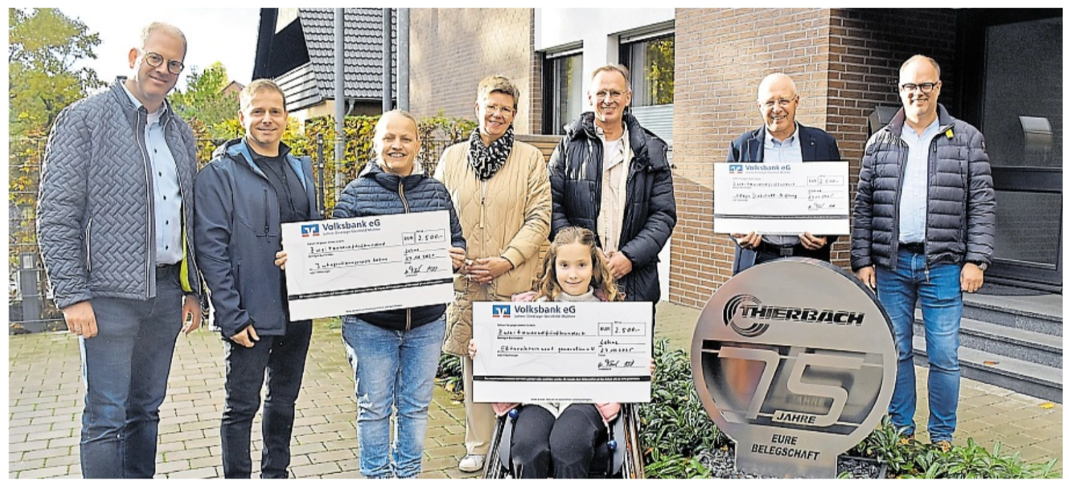 2500€ Spende von der Gebäudereinigung Thierbach