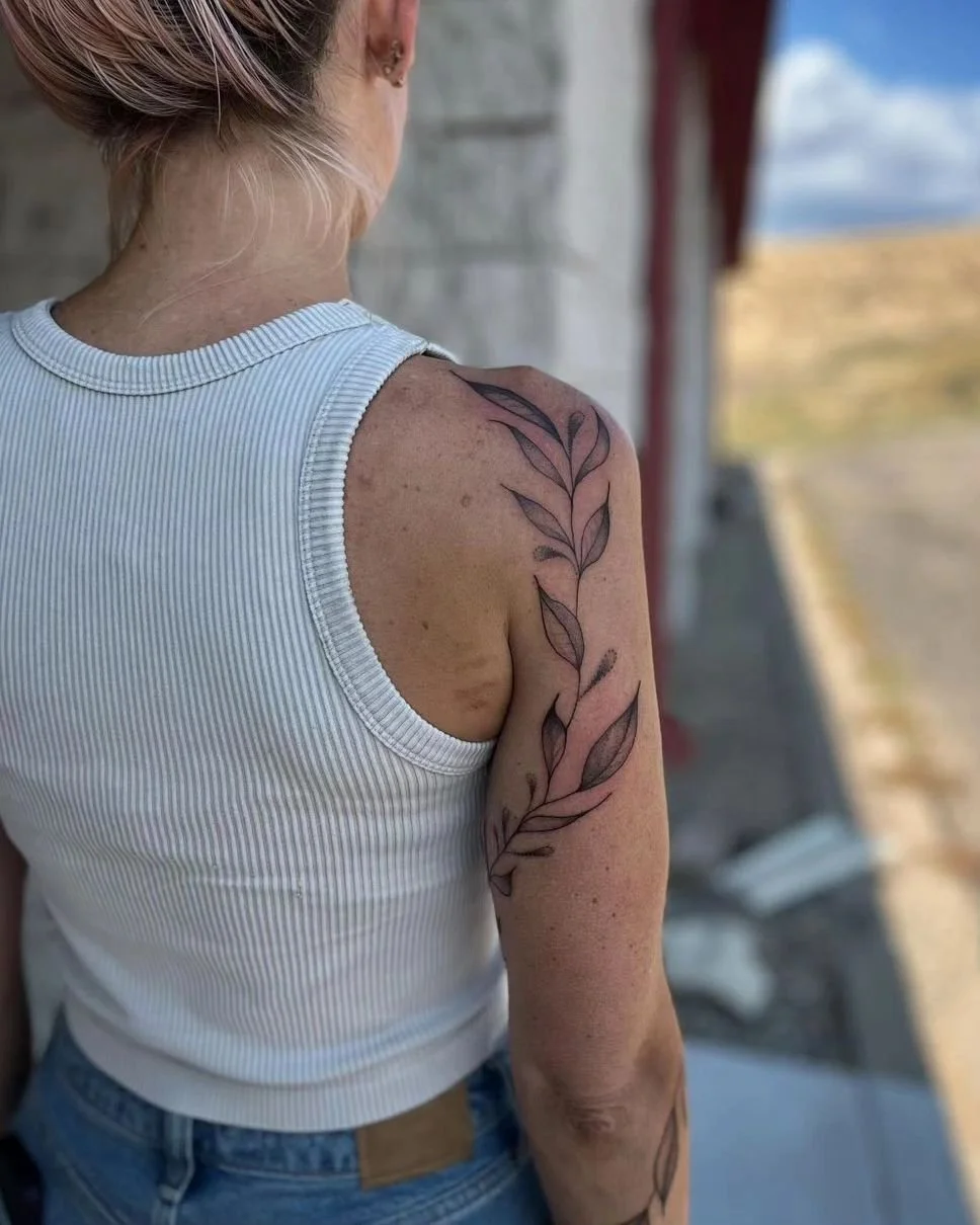 Tattoo by @paygetattoos an her or text the shop to book!

#tattoo
#tattoos
#tattooart
#tattoolife
#tattooartist
#tattoodesign
#inked
#inkedgirls
#inkedmen
#tattooed
#tattooideas
#bodyart
#blackandgreytattoo
#colortattoo
#smalltattoos
#tattooinspirati