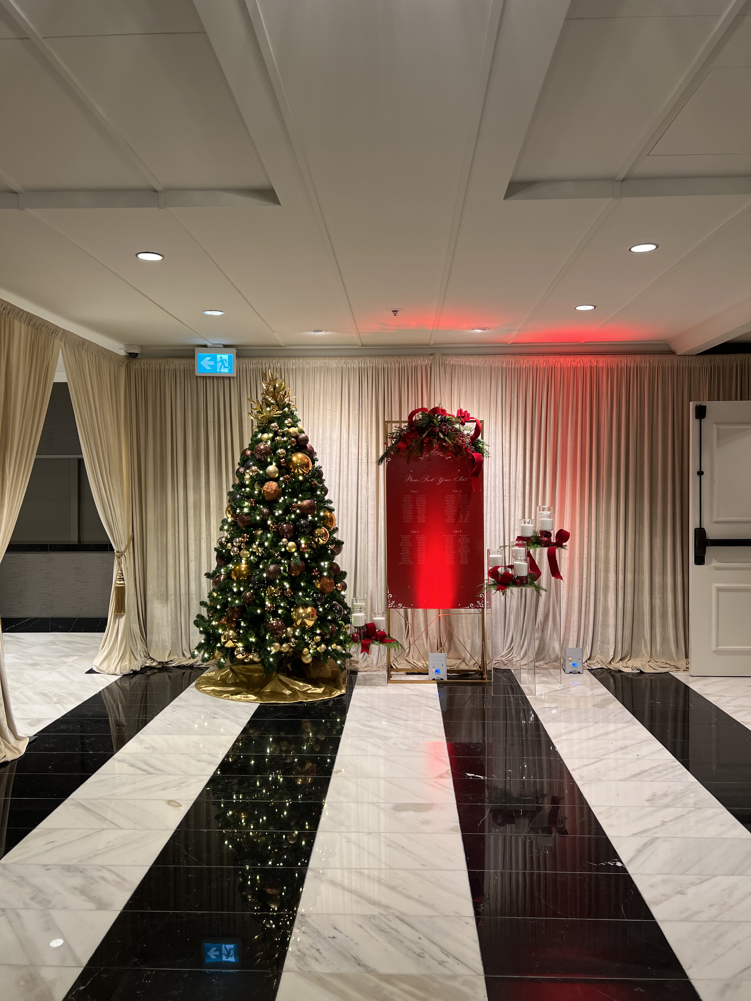 2025.12.05_Mosaic Homes Christmas_5949.png