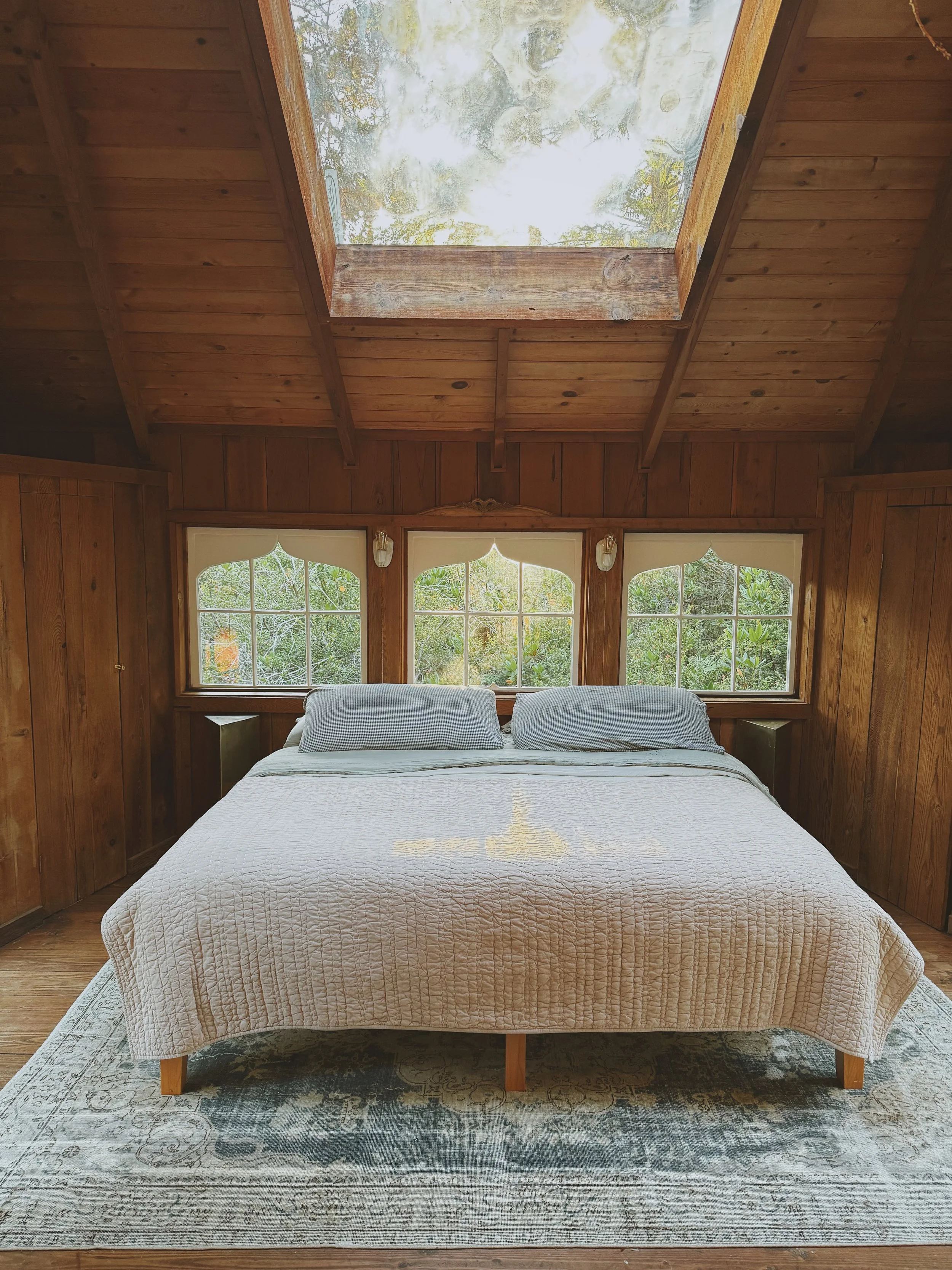 Octagon Cottage | Single $3600