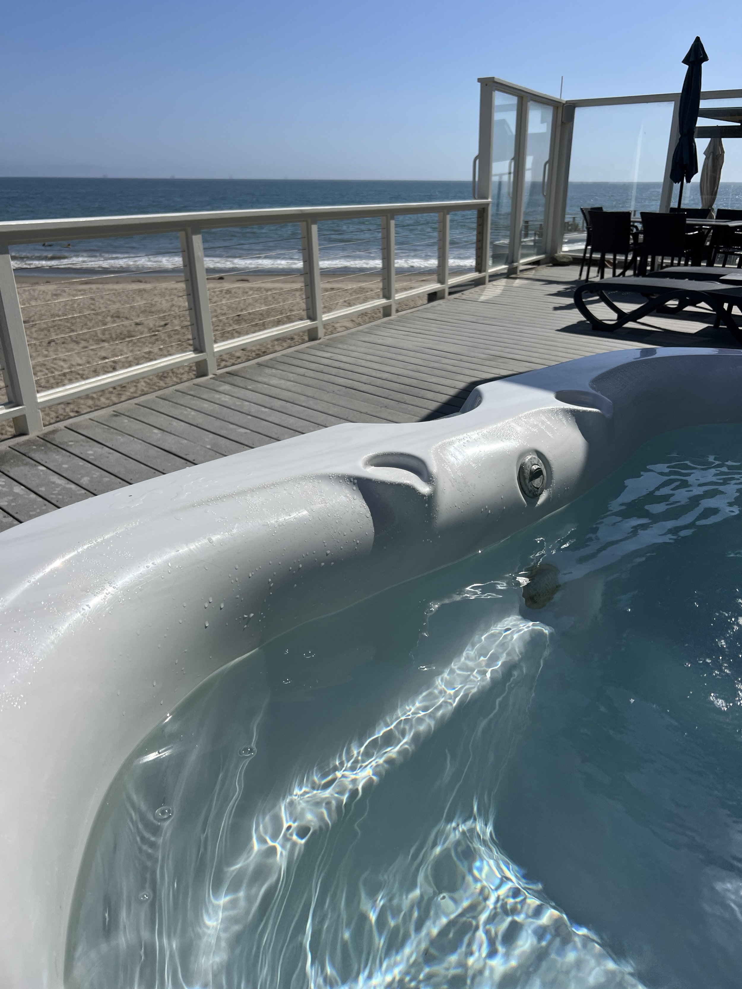Stand alone spa service beachside in Carpinteria.
