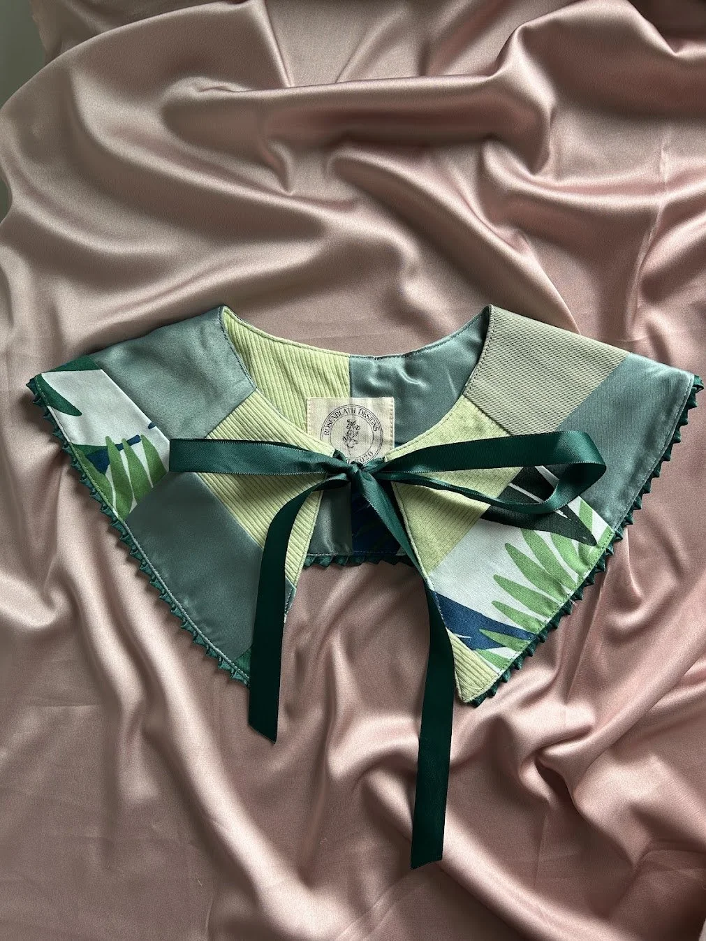 Scrappy Faux Collar (Green)