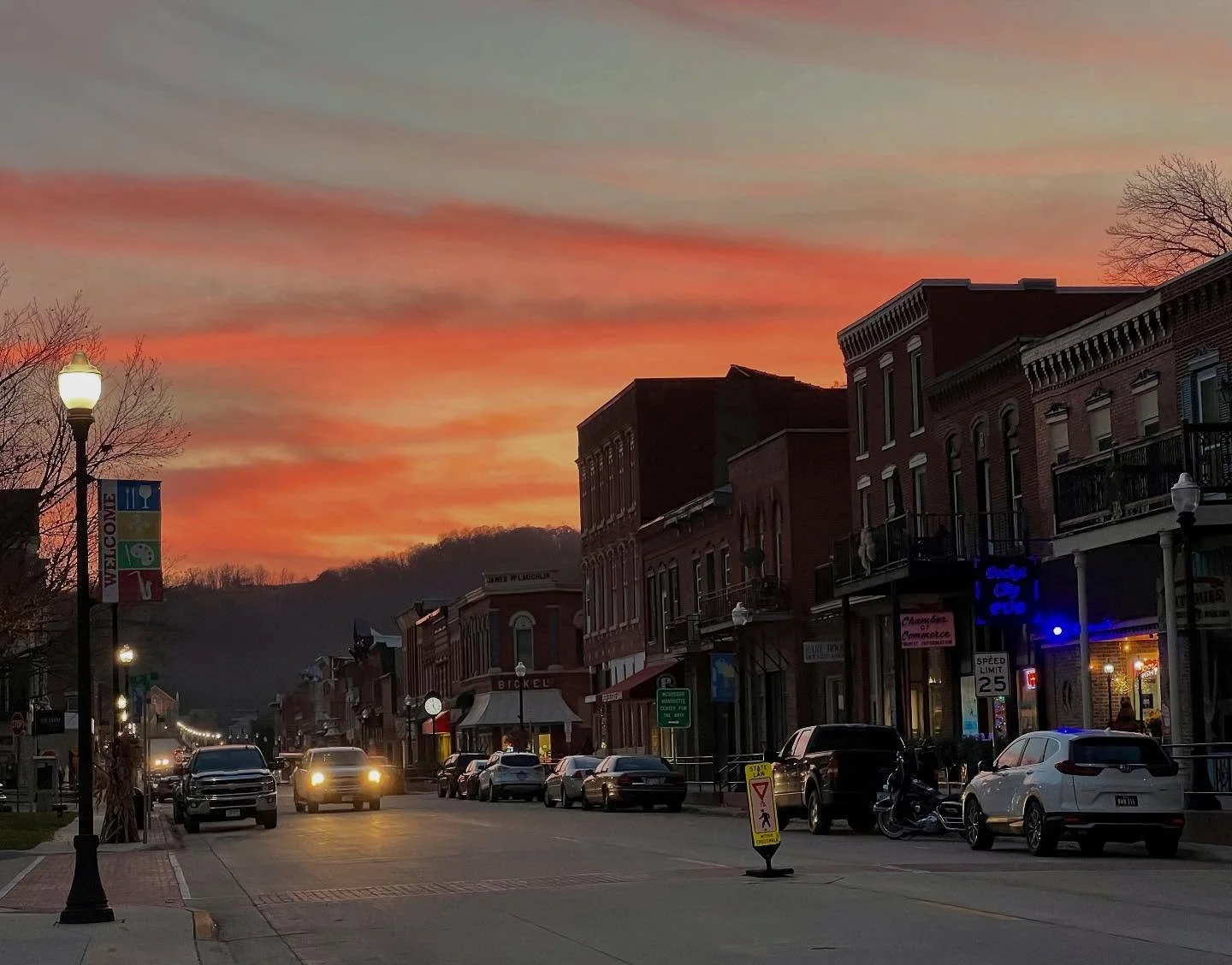 Hey, beautiful! 🫶

#McGregorIowa #portsofdiscovery #sunset #downtown #mainstreet