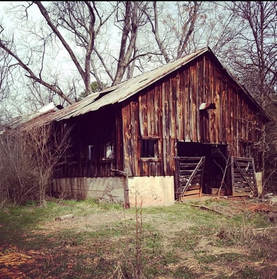 Gates.
&bull;
2014 was the first time we took a picture of the barn while riding the four wheeler around the farm.
&bull;
Later the contents of the barn, including the gates, were sold off to antique dealers all over the state.
&bull;
In 2015 when so