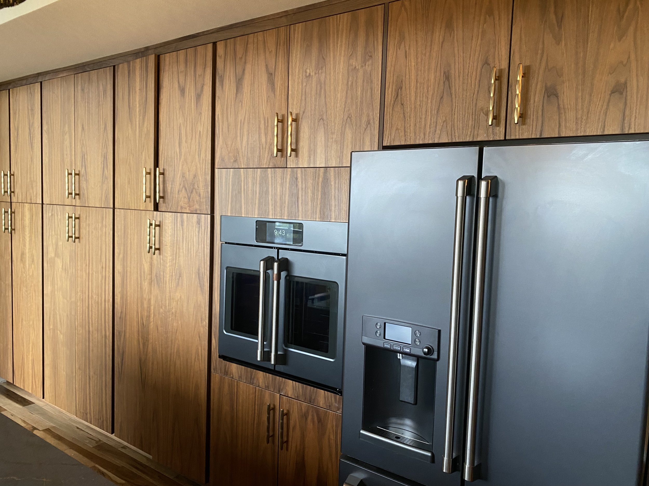 Contemporary Kitchen Remodel by Moss and Madder Builders project photo