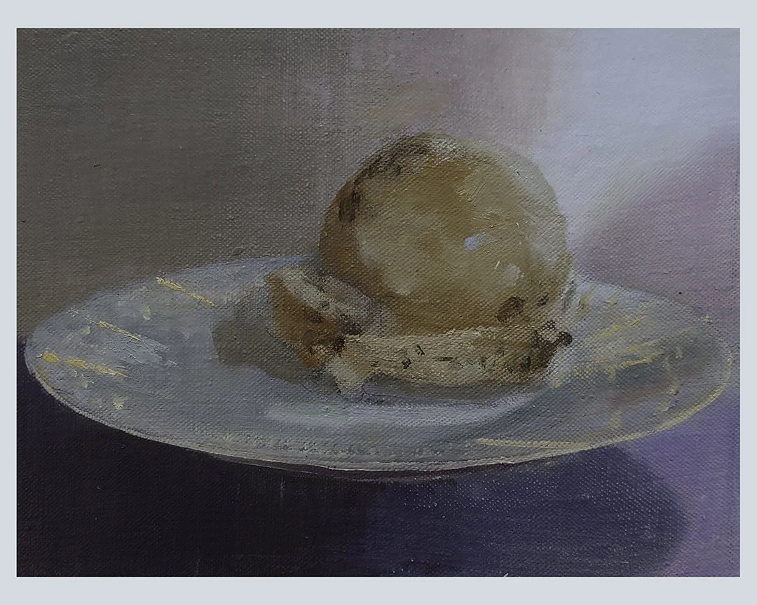 247. Peanut and chocolate ice cream on gold inlay saucer (Erdnuss und Schokoladeneis auf goldverziertem Unterteller)