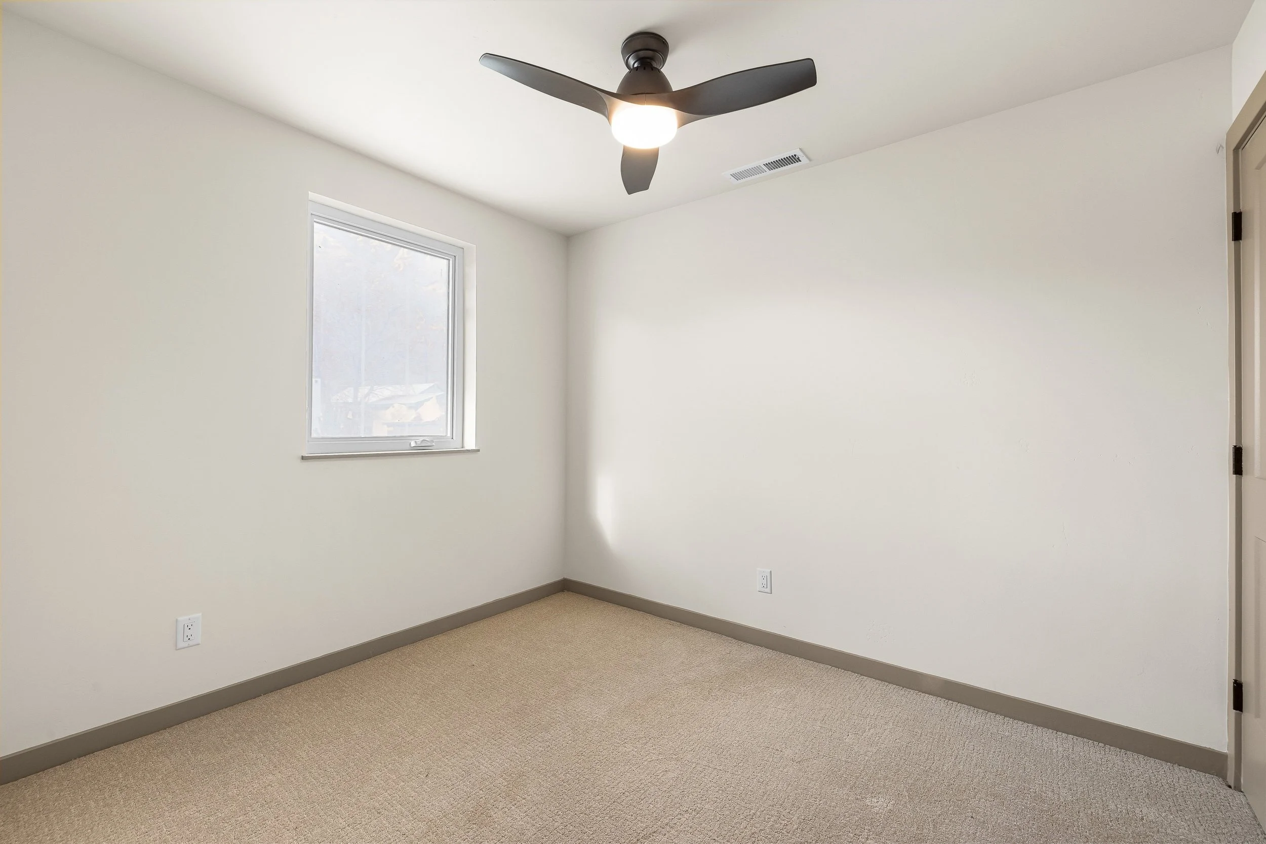 024_Third Bedroom.jpg