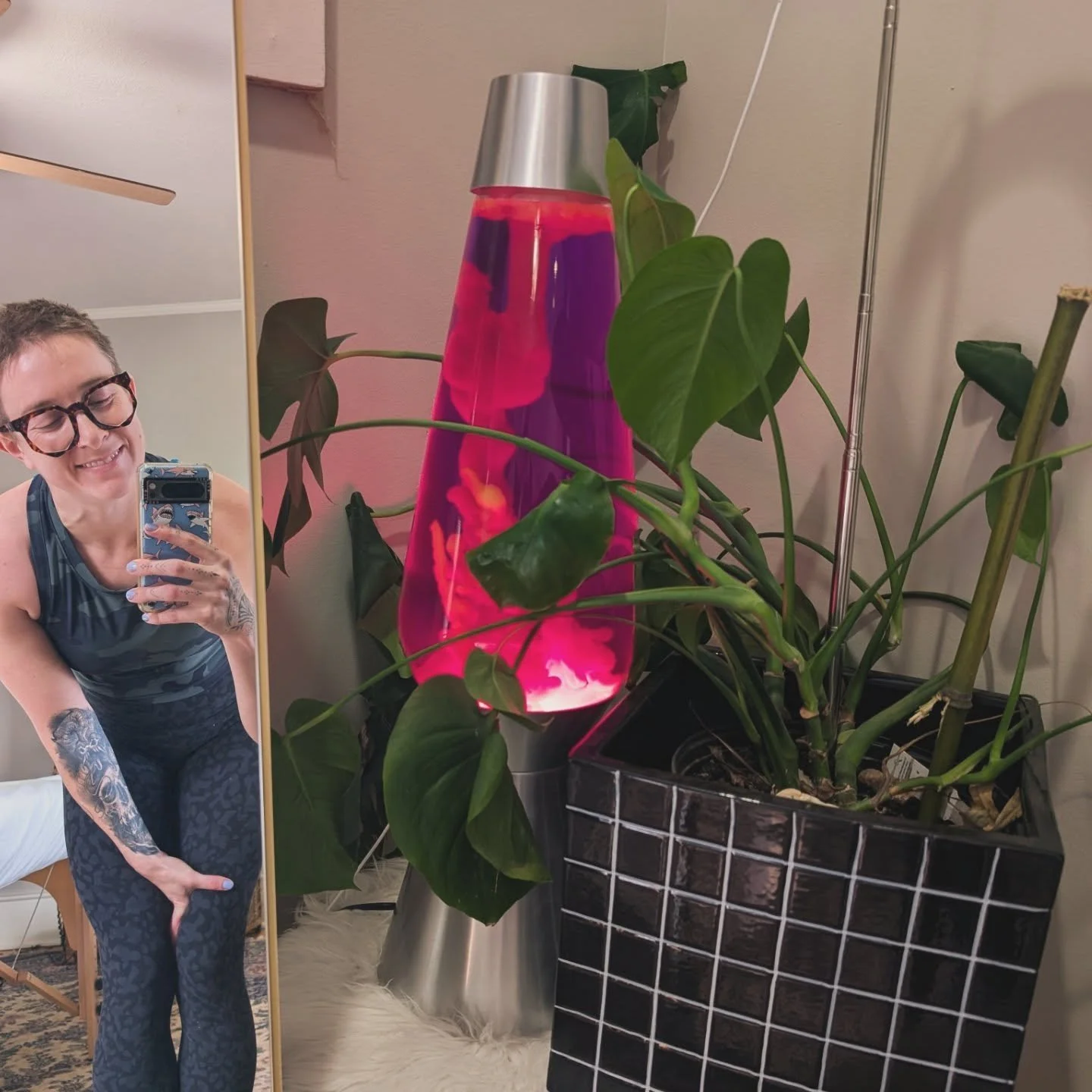 Views in the new massage space ☺️🪴🌌

Through Tuesday we're running a gift card special for massage. $10 off per hour! Check our website for more info. (Link in bio)

In the meantime, you can catch me basking in all this natural light ☀️😎