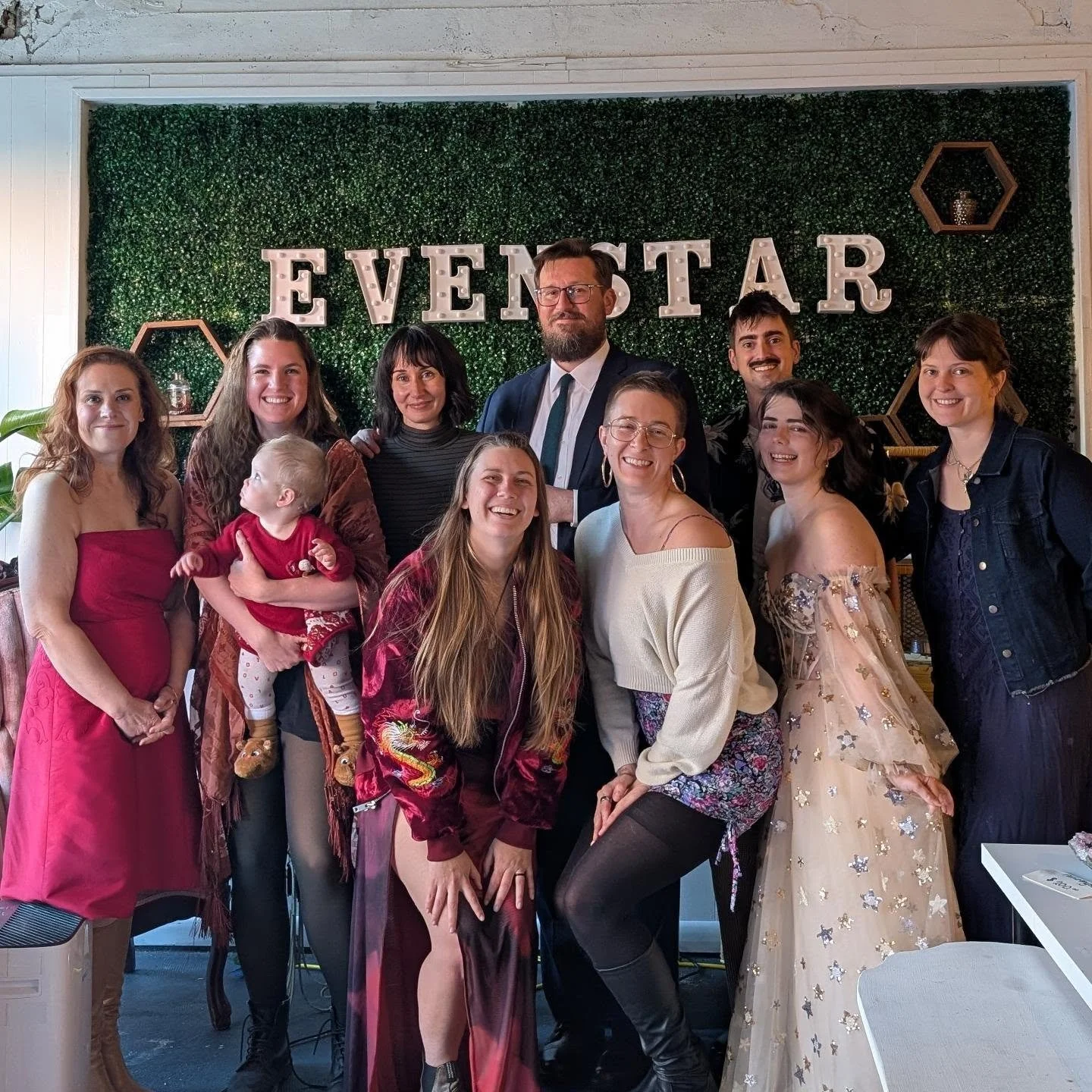 Happy Holidays from some of your Evenstar Fam 🤍🎄✨

While we close one chapter, others continue to open. 

I want to leave you with the biggest lessons that building this community has taught me. 

Trust in your intuition. Visualize and put effort i