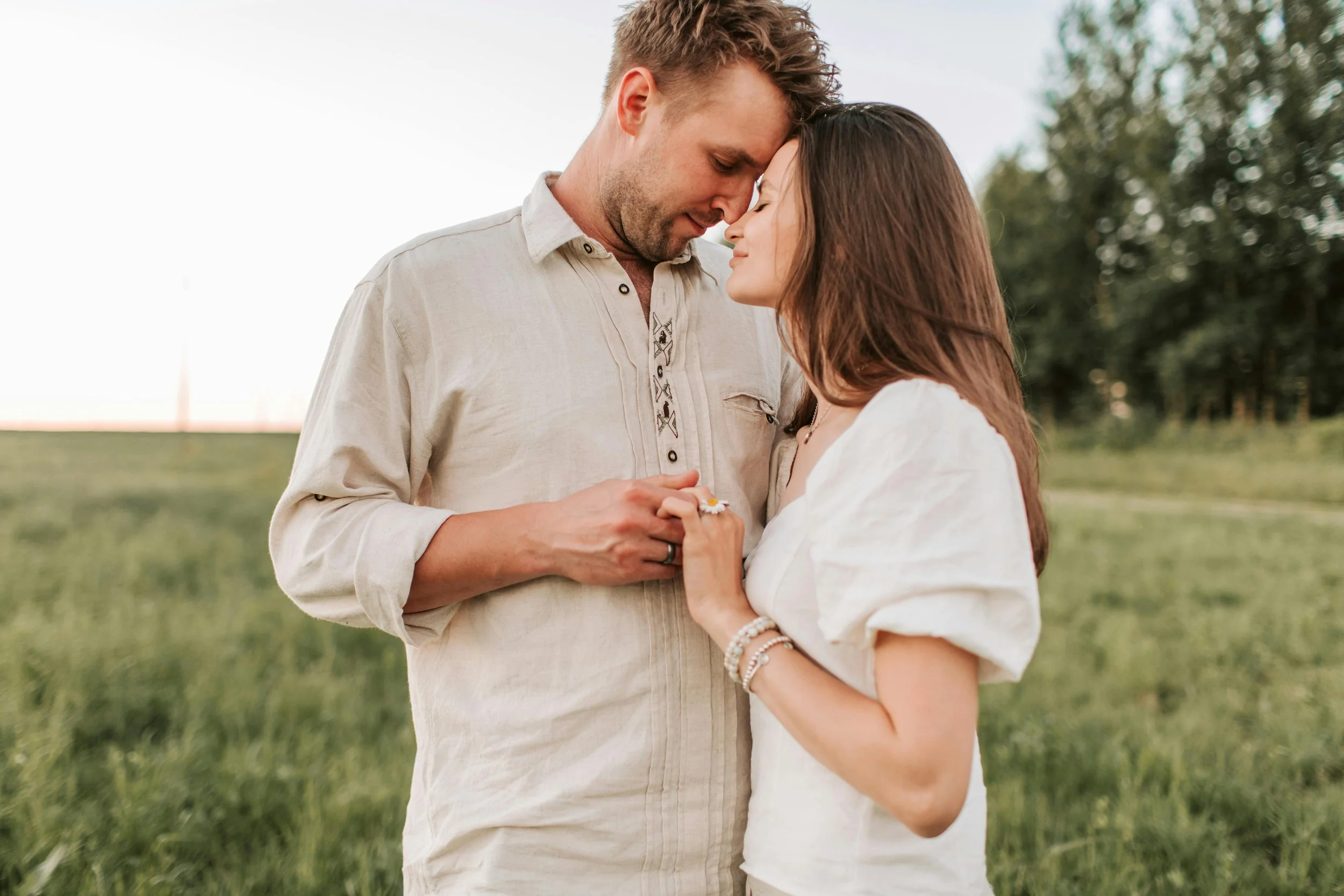 Cultural Narratives, Co-Regulation, and Sexual Connection in Intimate Relationships