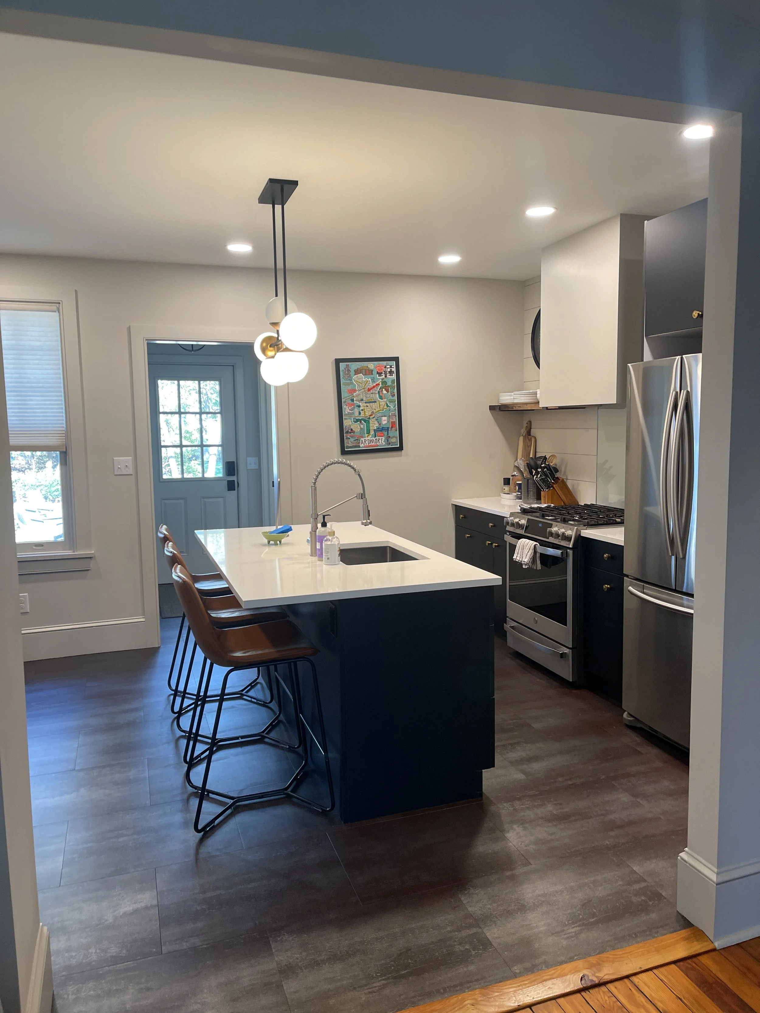 full kitchen