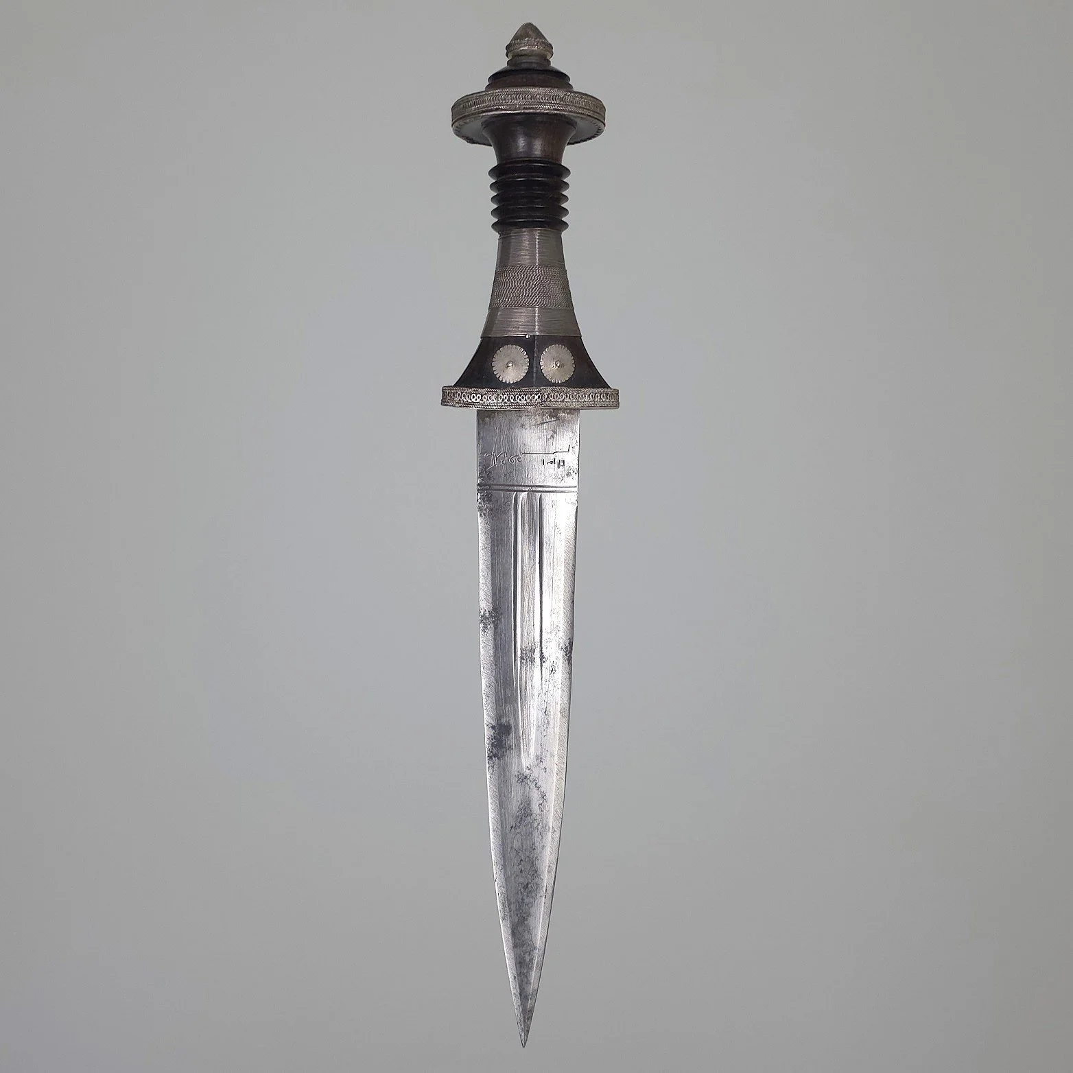 Arm Dagger