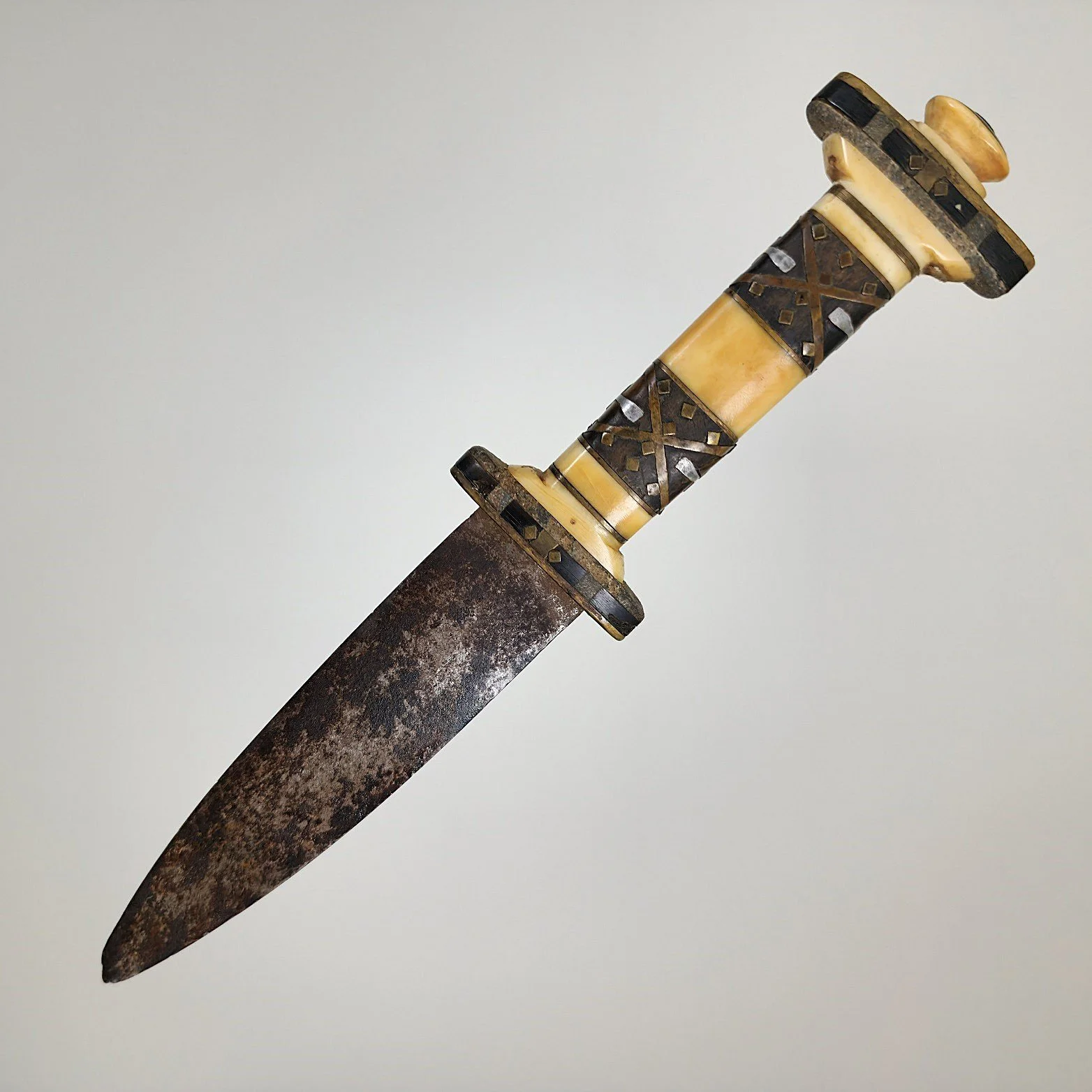 Highland Dagger 99 1.4.jpg