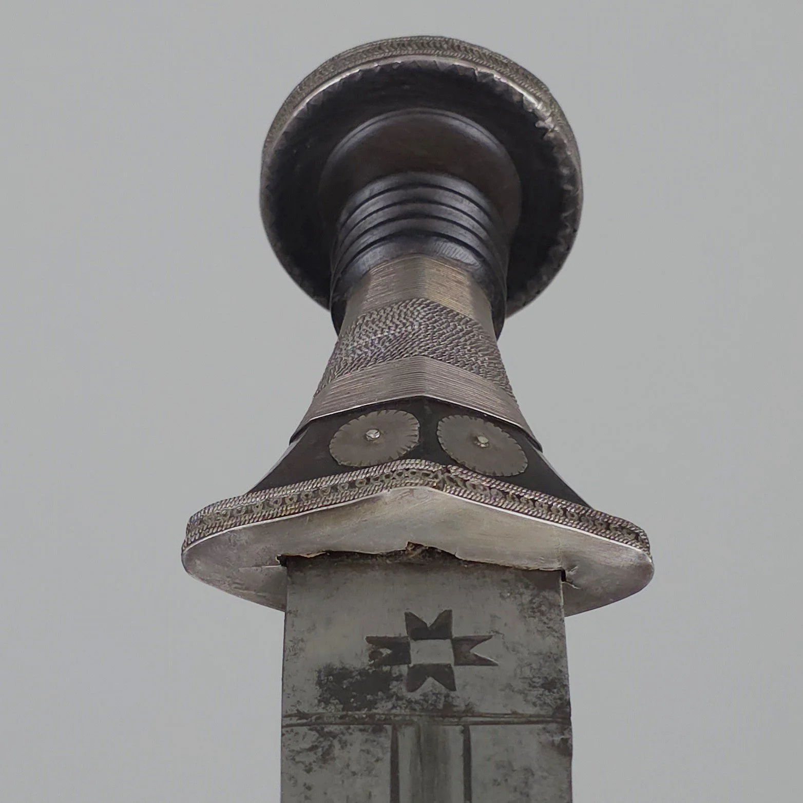 Arm Dagger
