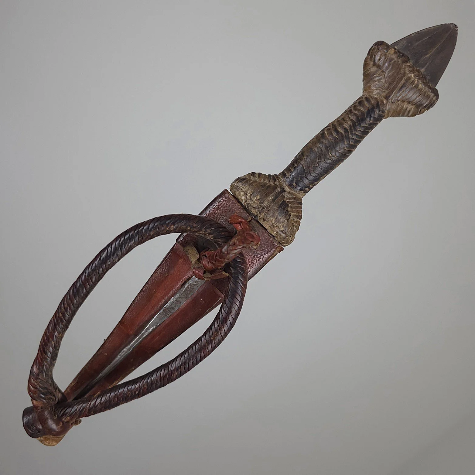 Toubou Arm Dagger