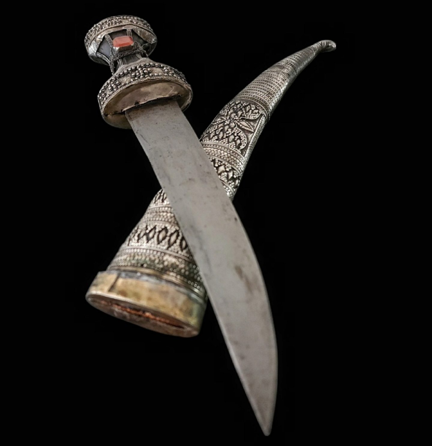 A Fine Ottoman Kurdish Khanjar