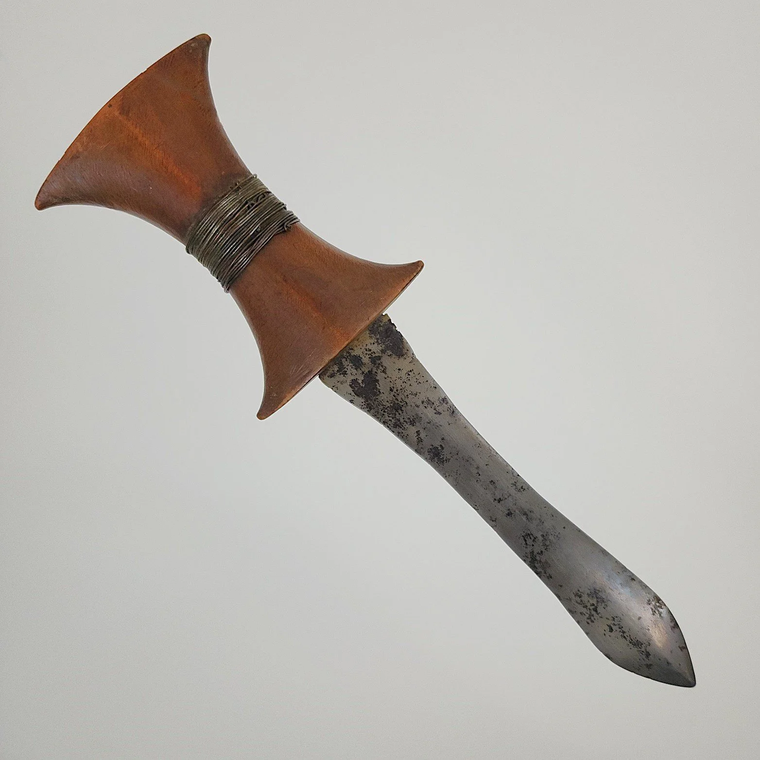 Arm Dagger