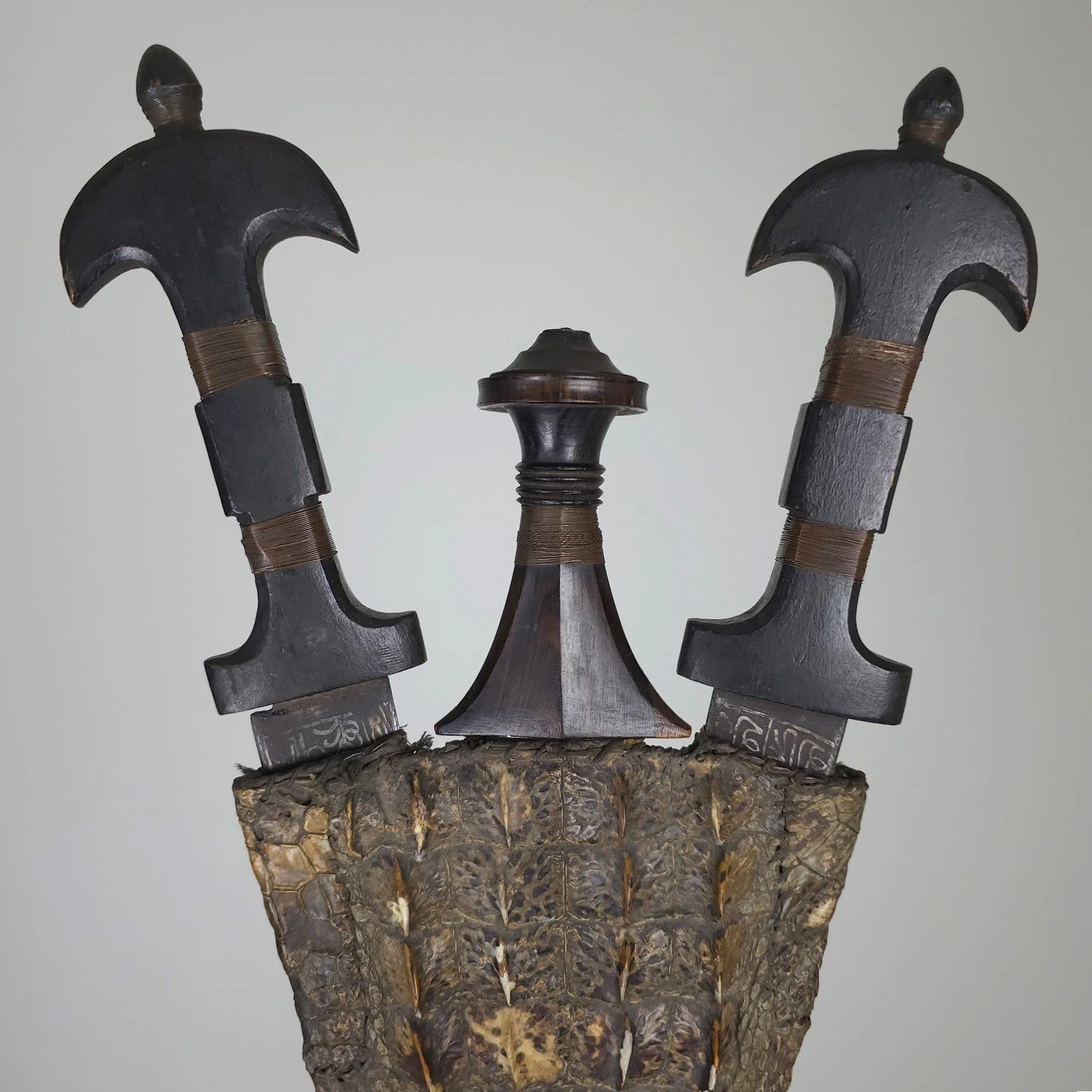 Chieftain Triple Dagger Set