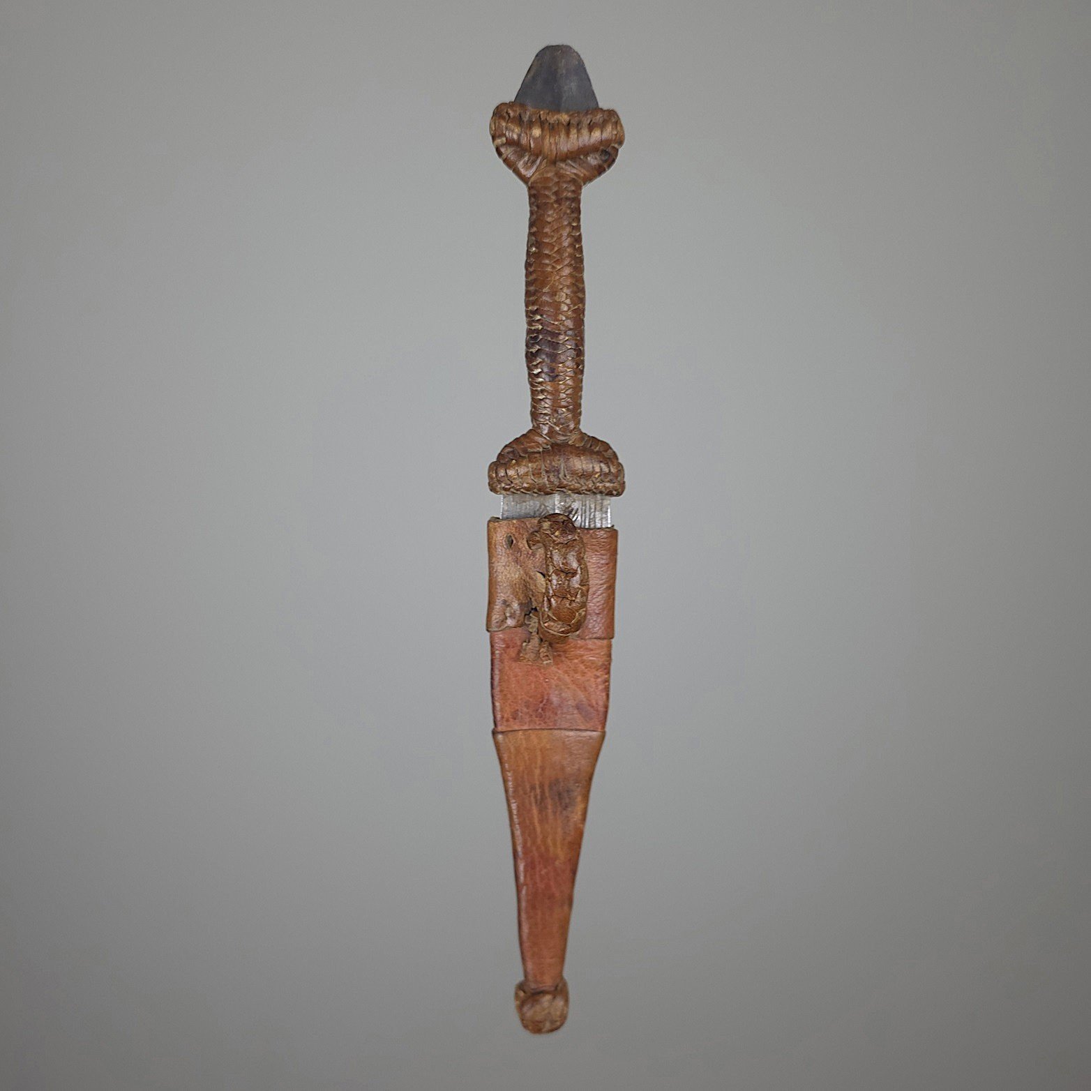 Toubou Arm Dagger