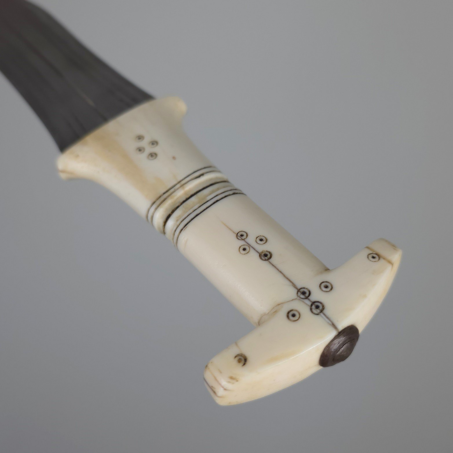 Azande Arm Dagger