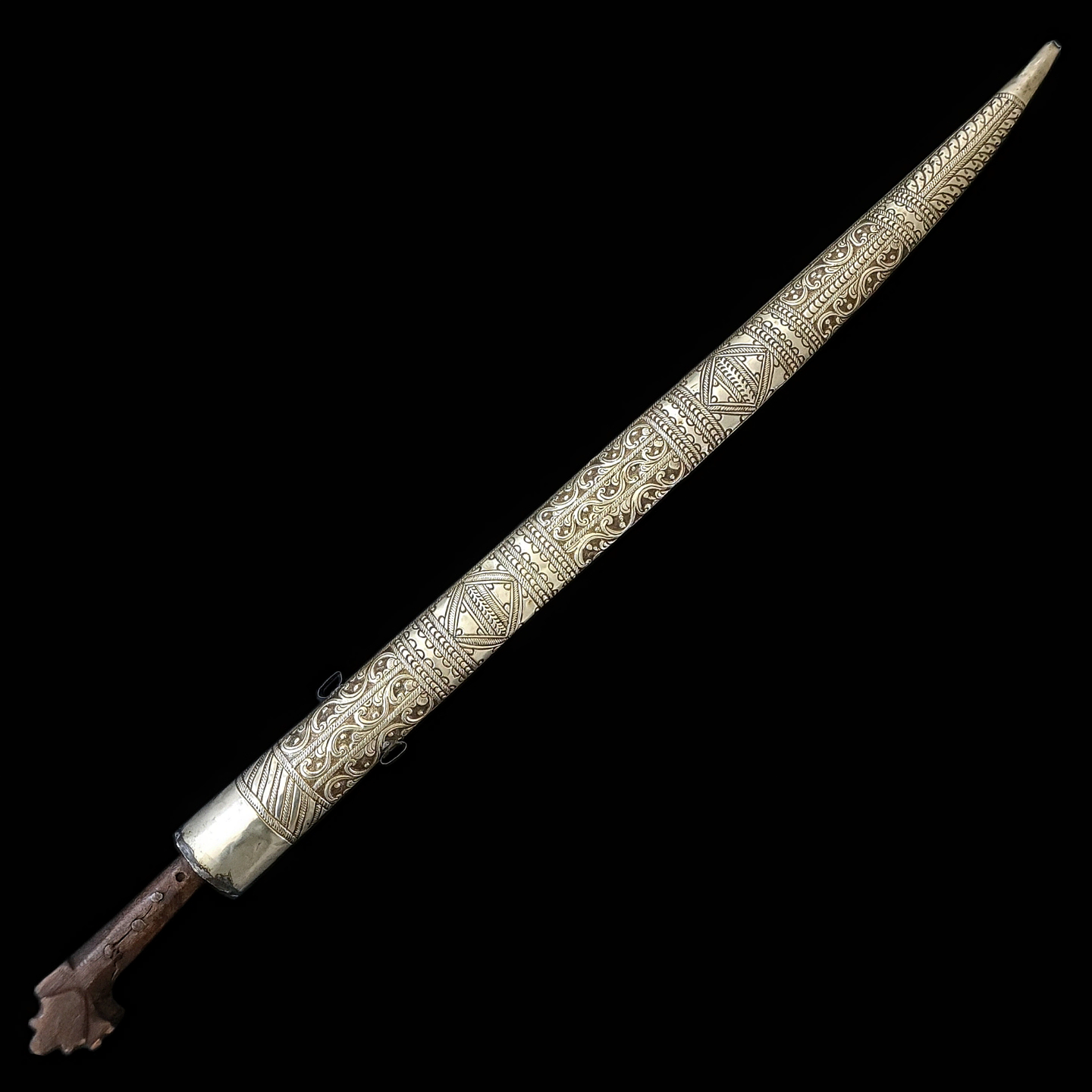 Flyssa Sword Silver Sheath 382 1.1.png