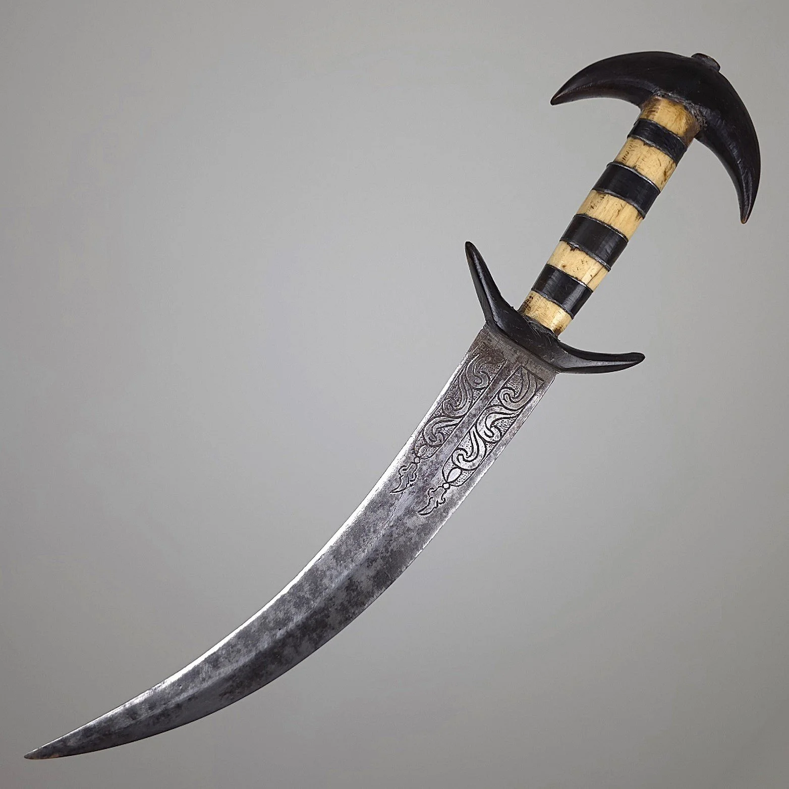 Dongola Dagger 488 14.jpg