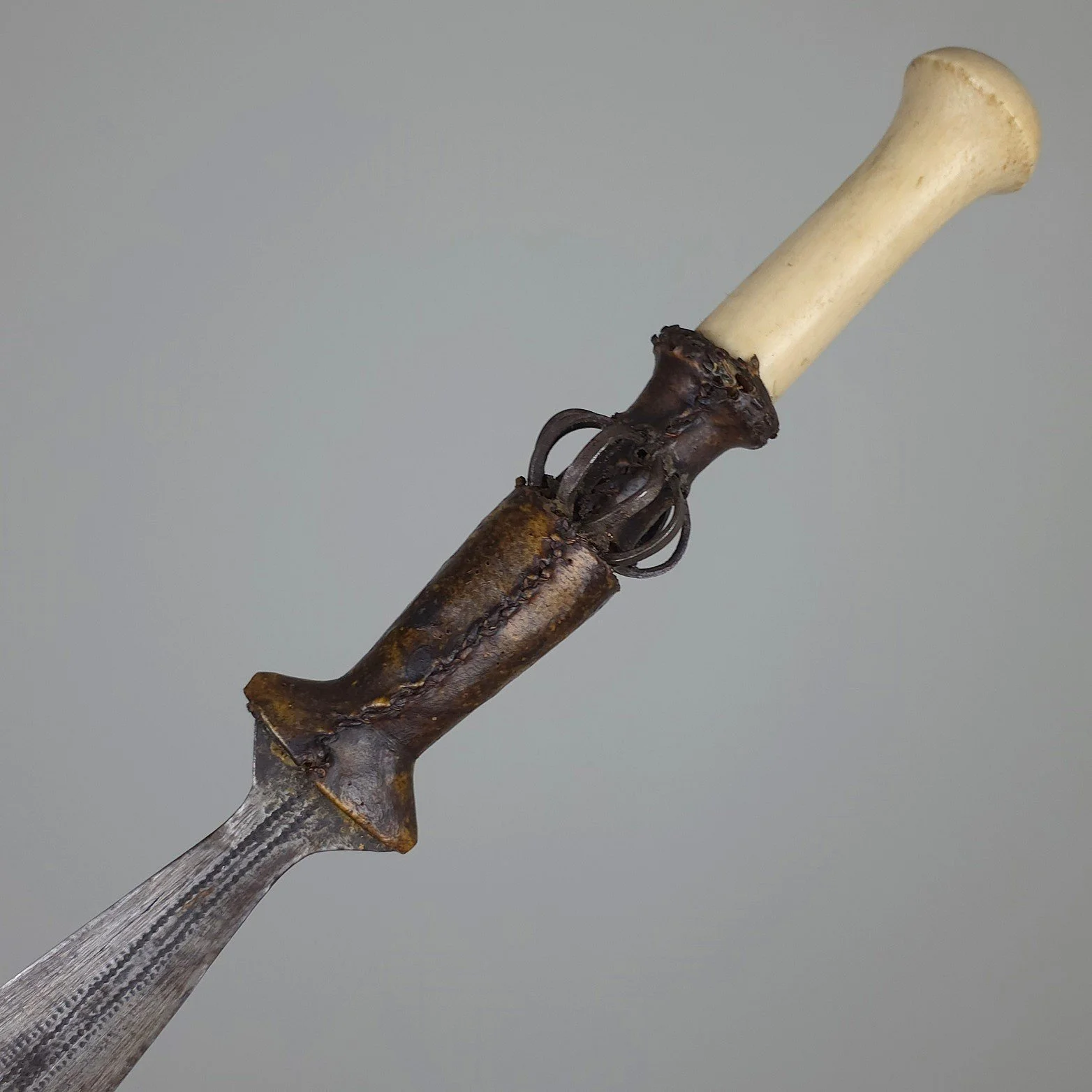 Yaka (Mbeeli Ya Phoko) Sword