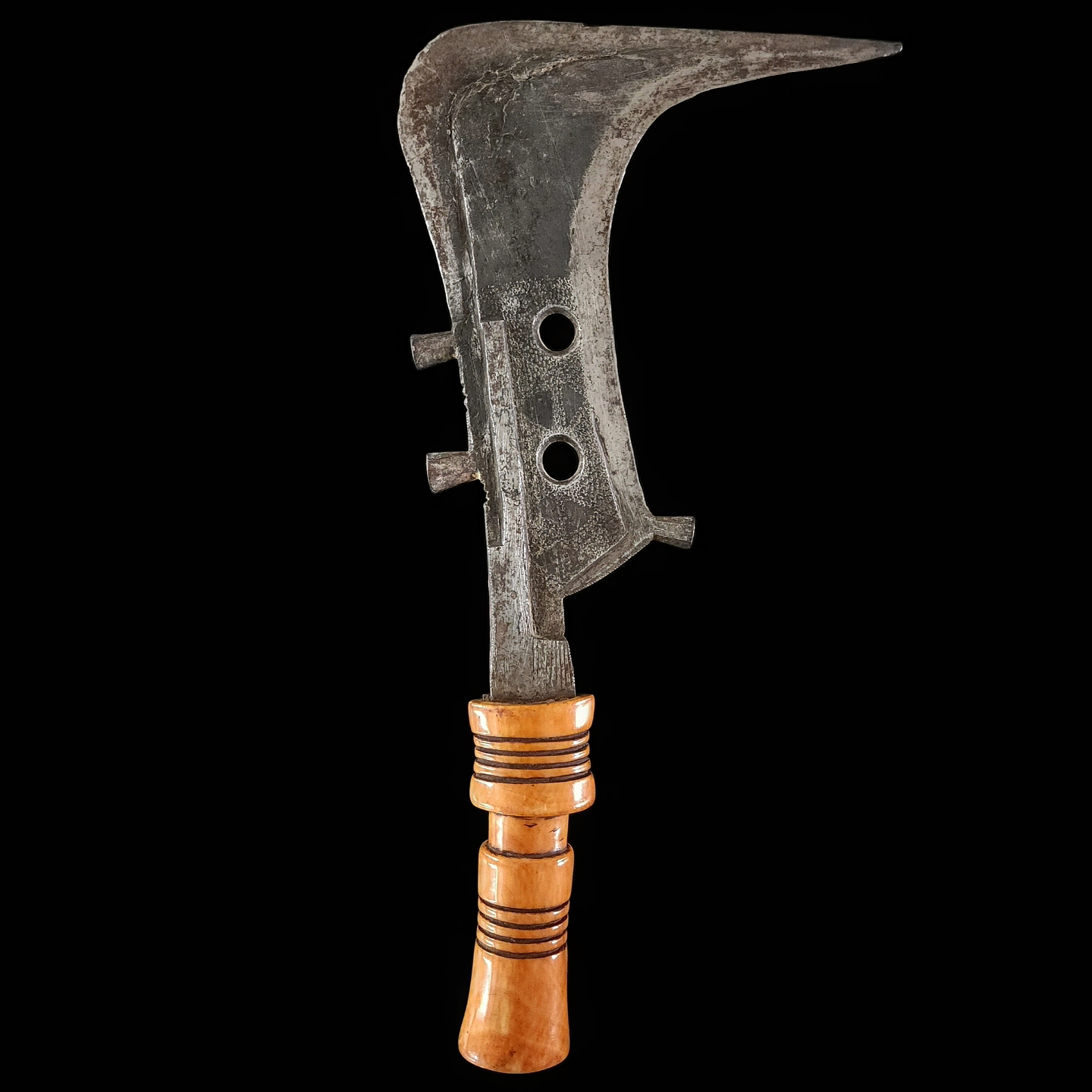 A Fine Mangbetu Trumbash (Emambele) Prestige Knife