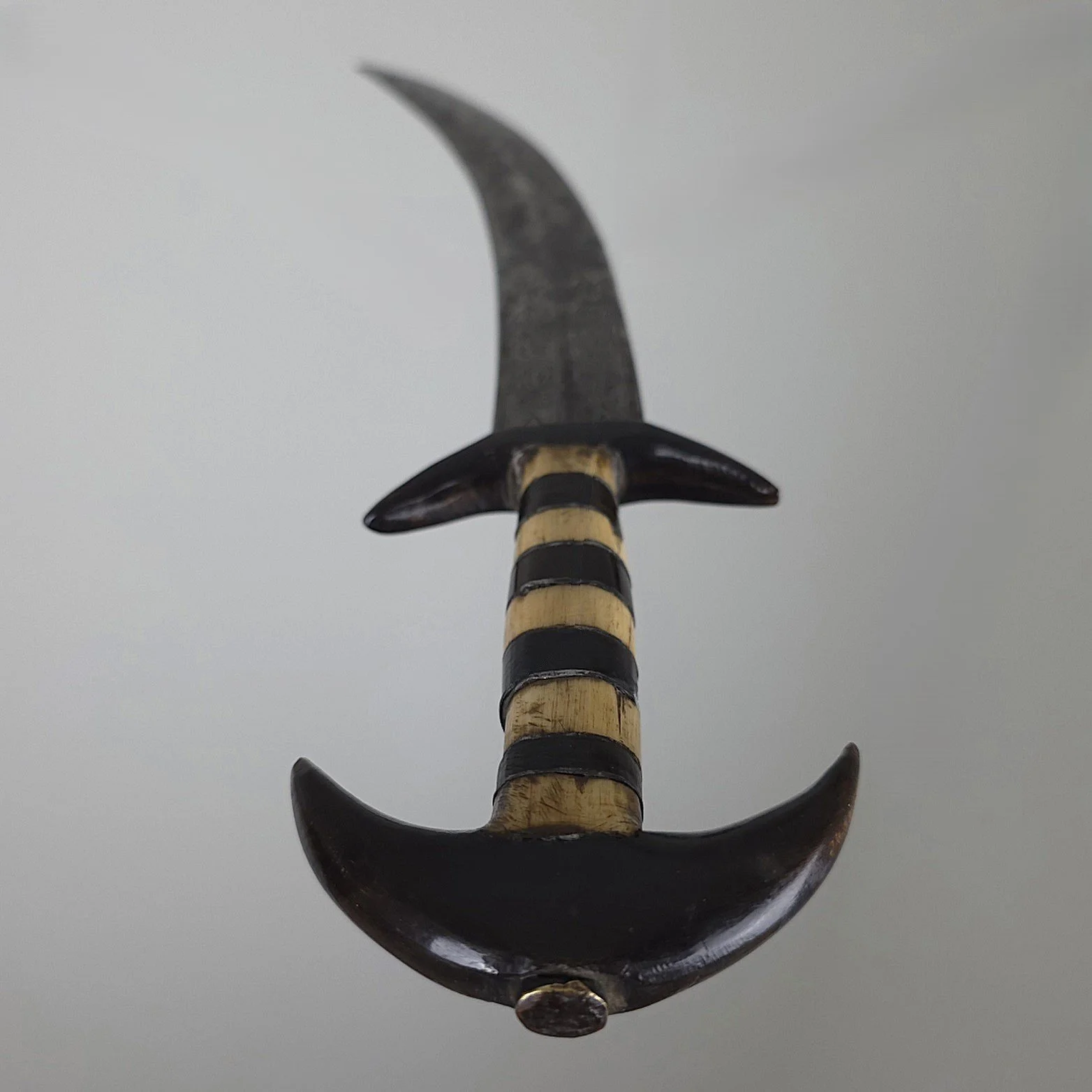 Dongola Dagger 488 11.jpg