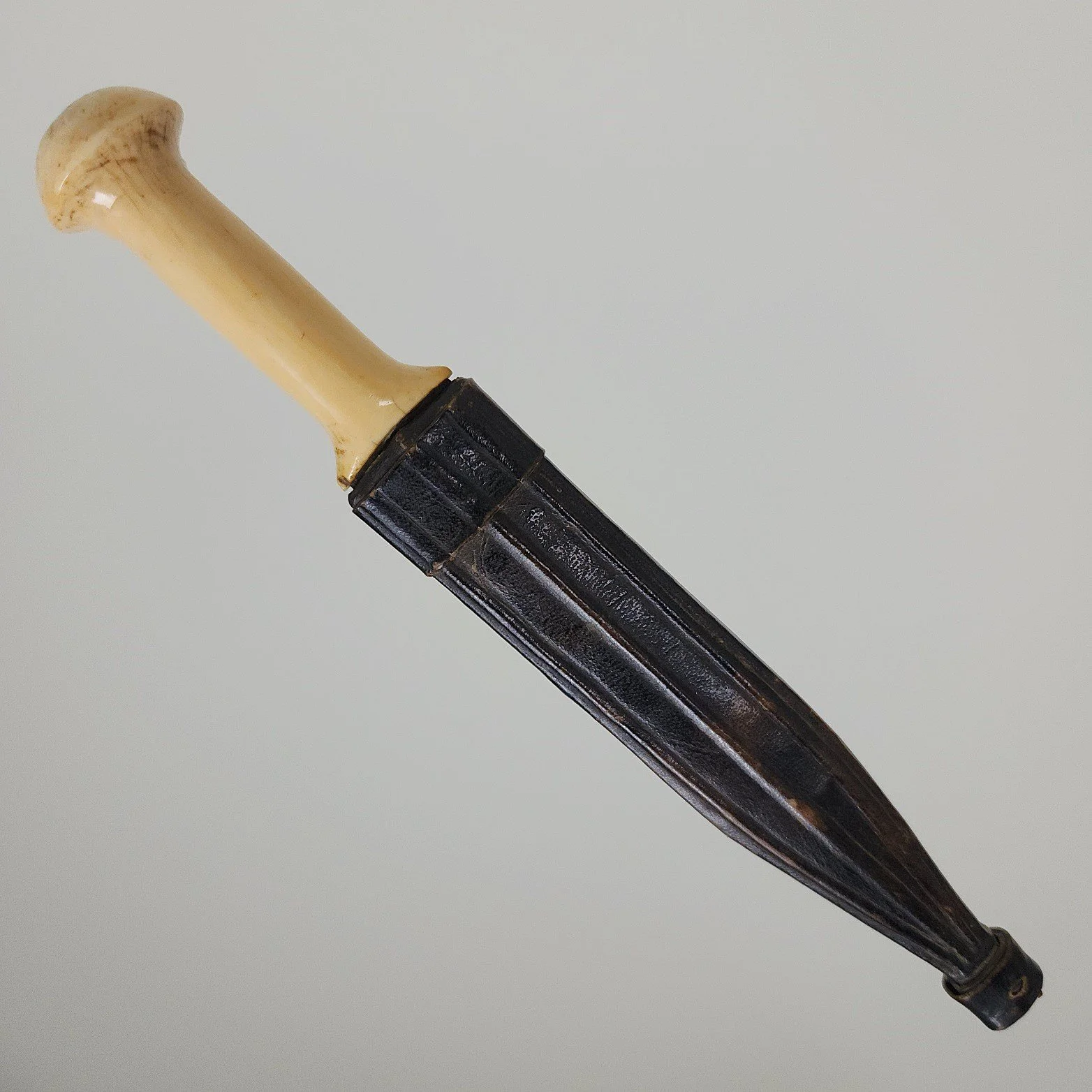Knife 51 2.jpg