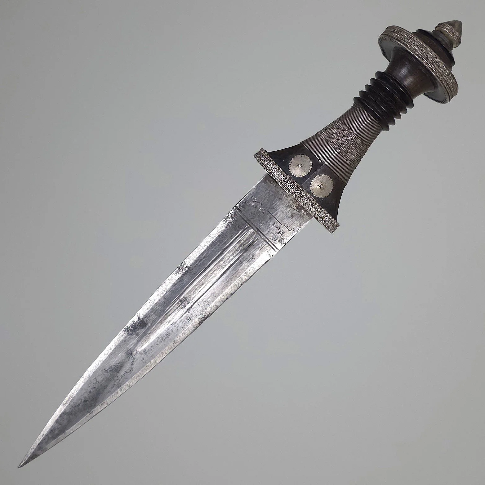 Arm Dagger