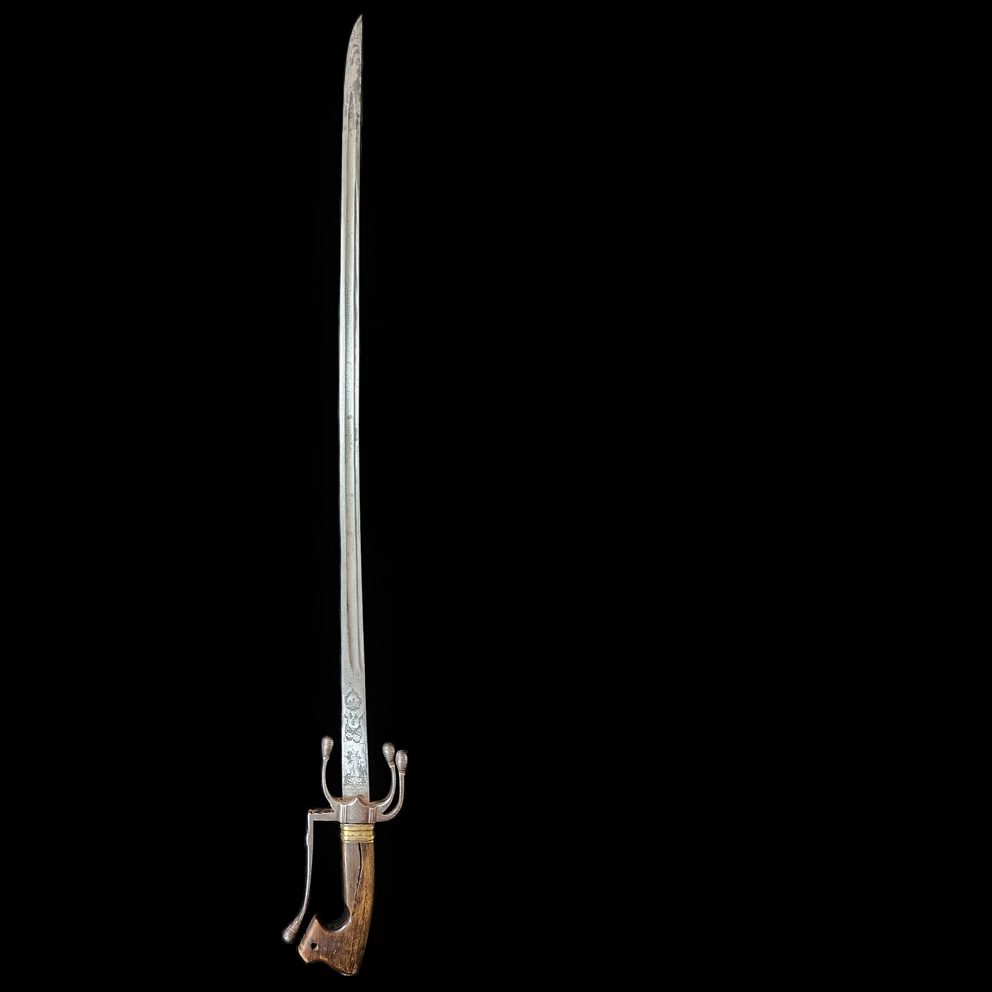 A Fine Nimcha Saif with French Blade