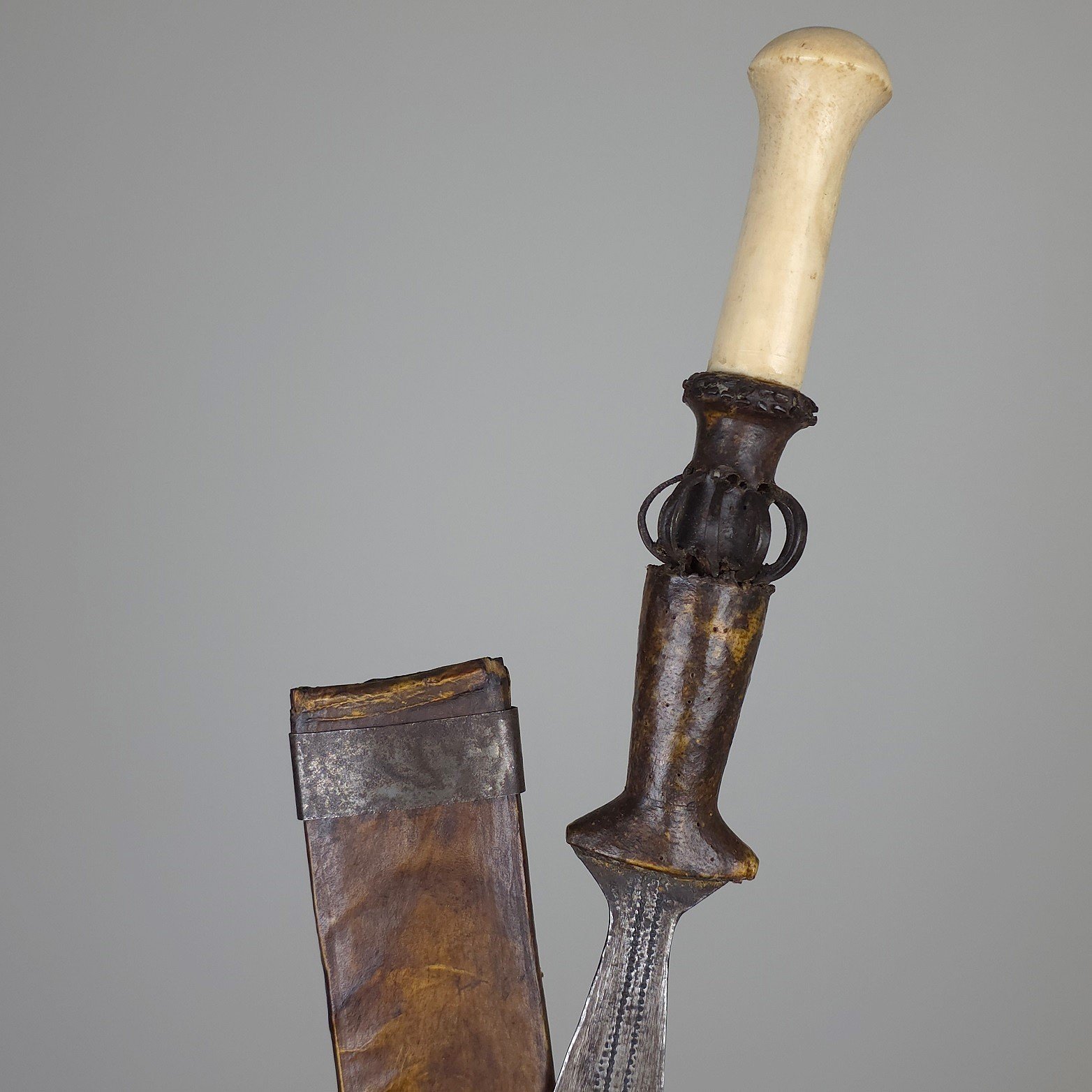 Yaka (Mbeeli Ya Phoko) Sword