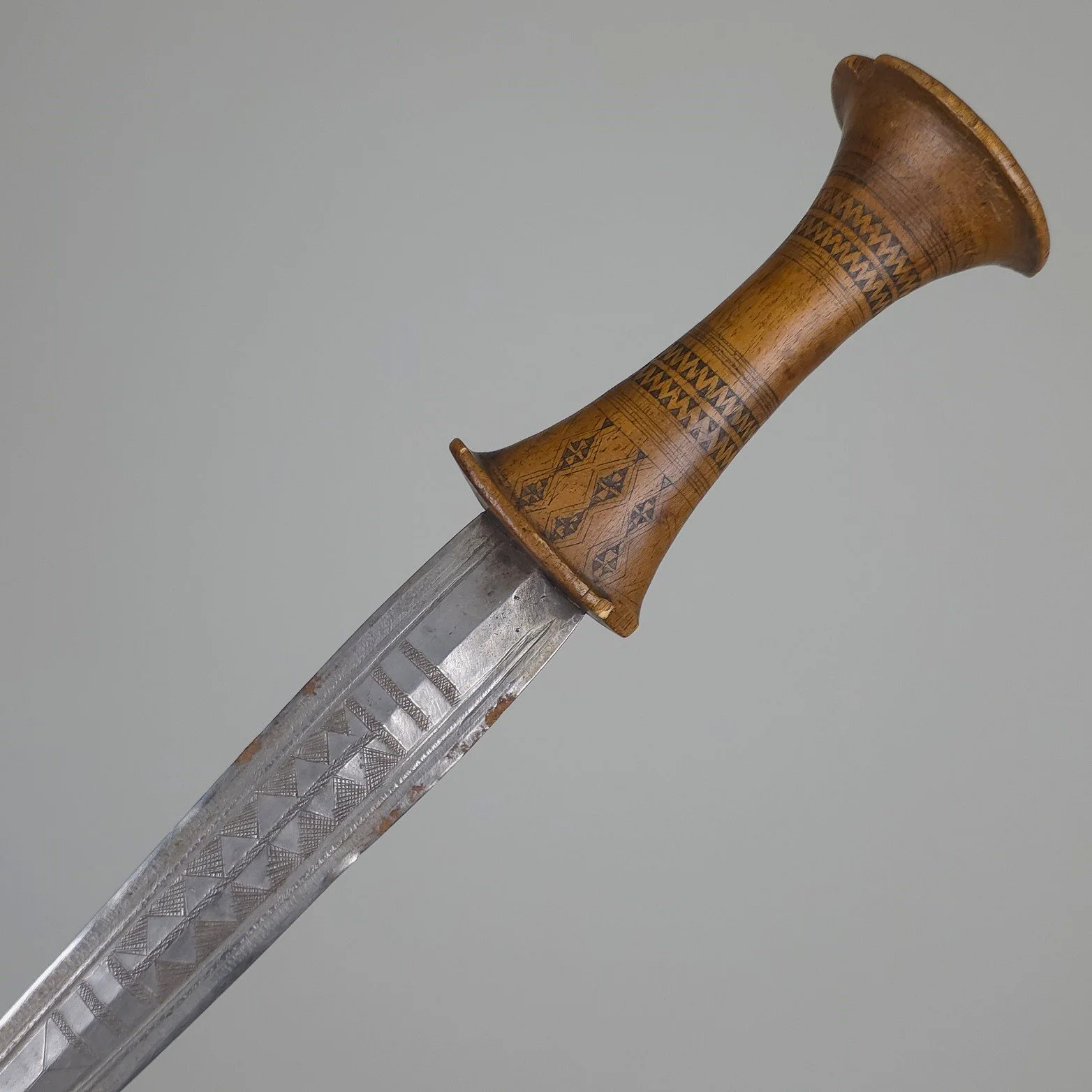 Arm Dagger