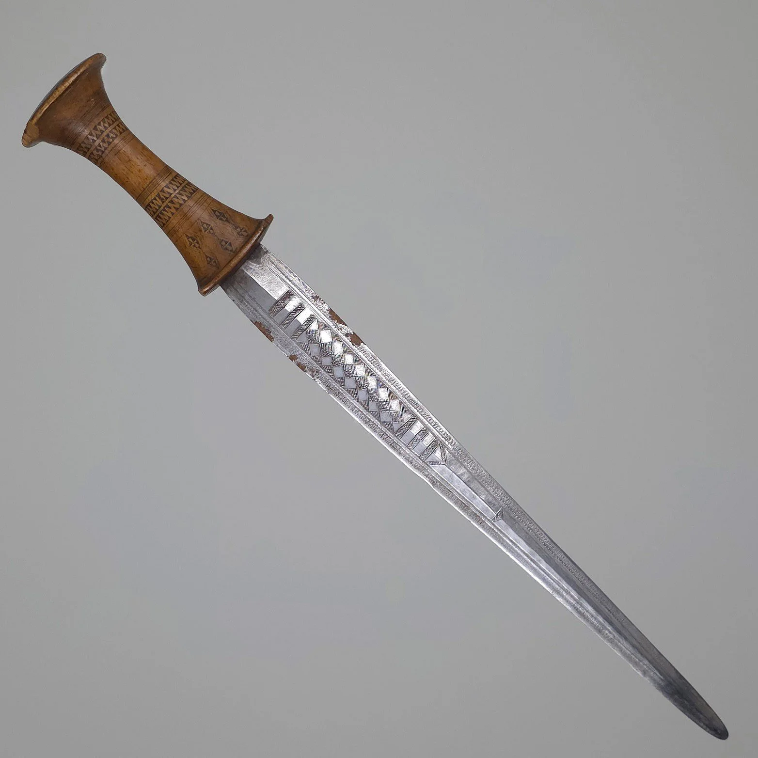 Arm Dagger