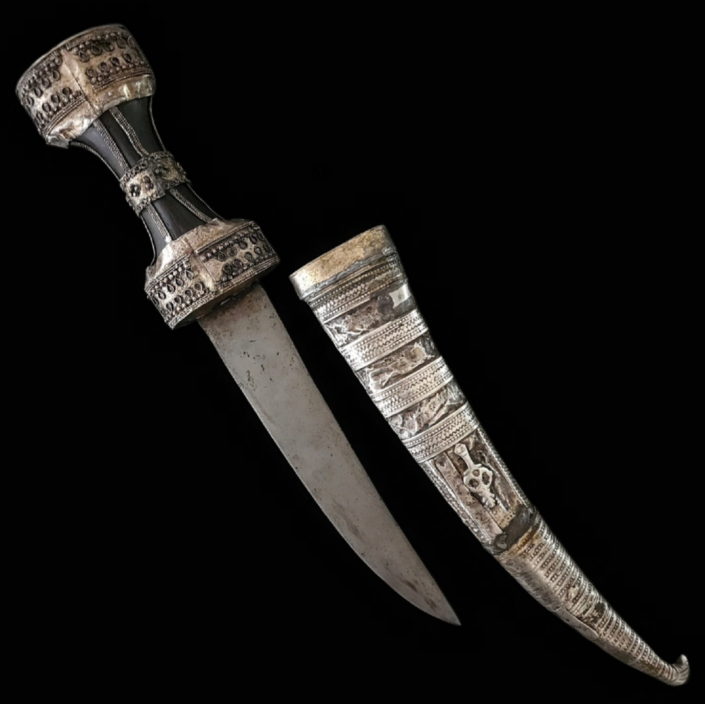 A Fine Ottoman Kurdish Khanjar