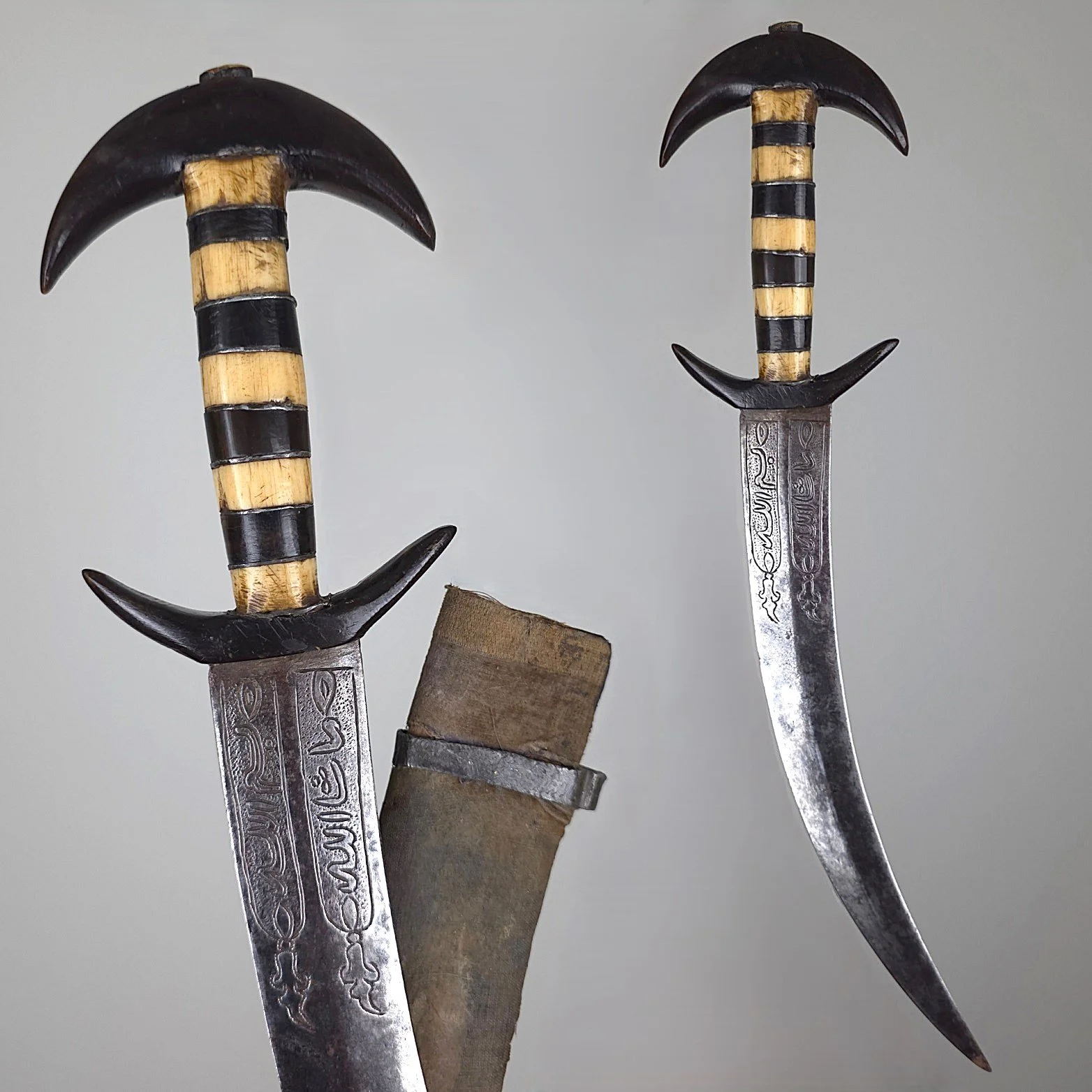 Dongola Dagger 488 1.jpg