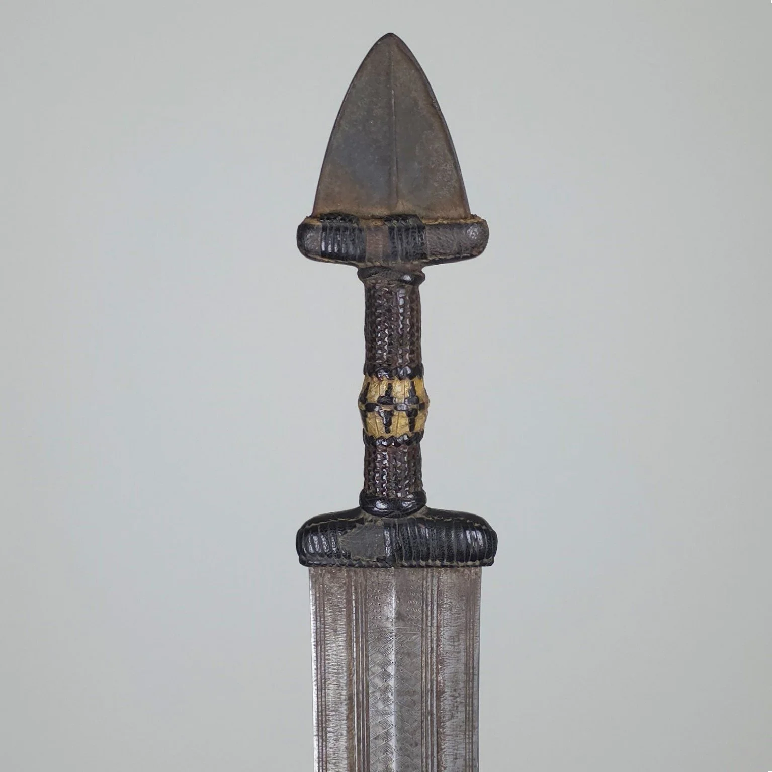 Kanuri / Kotoko Arm Dagger