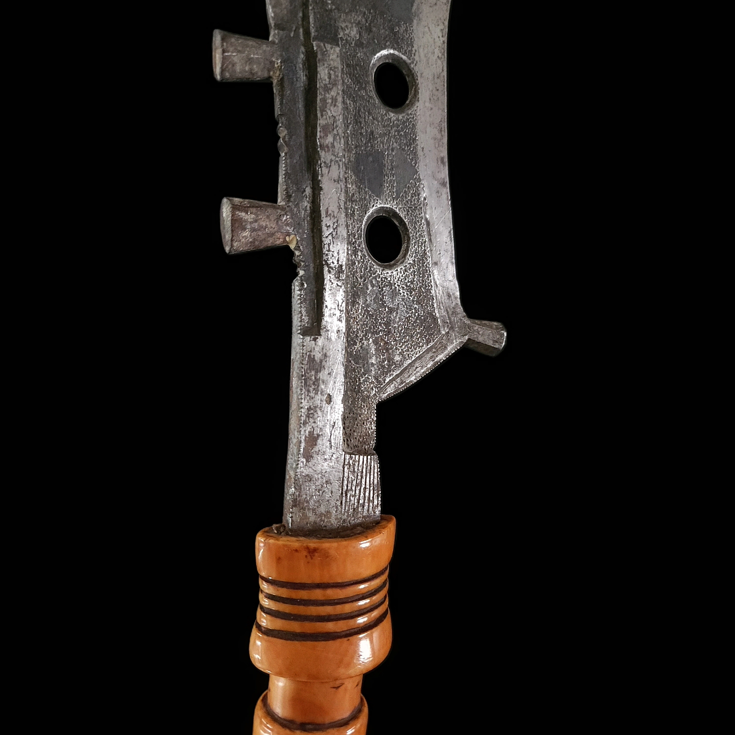 A Fine Mangbetu Trumbash (Emambele) Prestige Knife